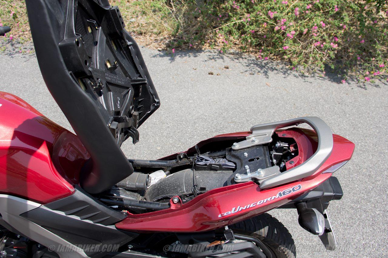 Honda CB Unicorn 160 CBS underseat