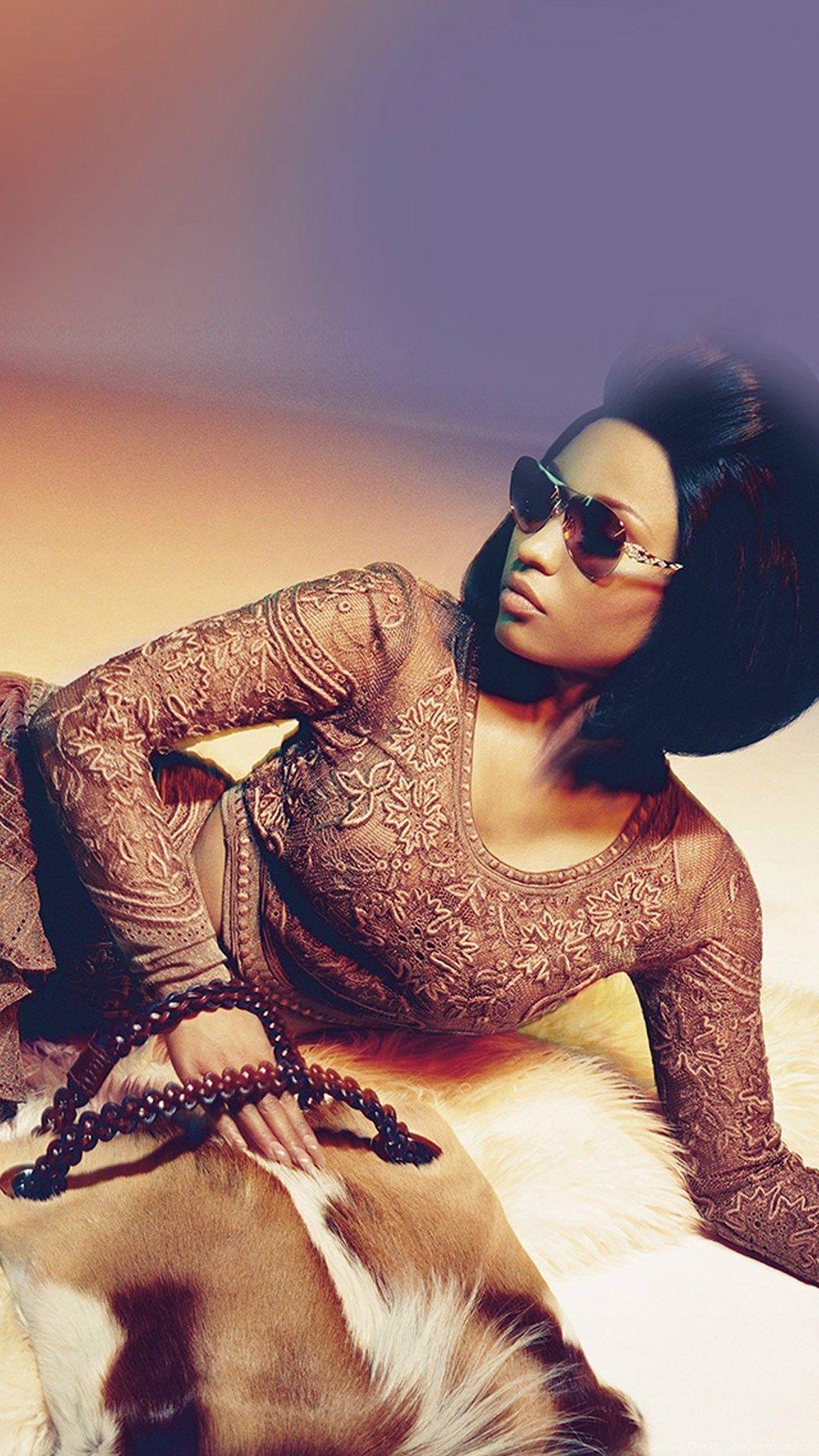 Nicki Minaj iPhone Wallpapers.