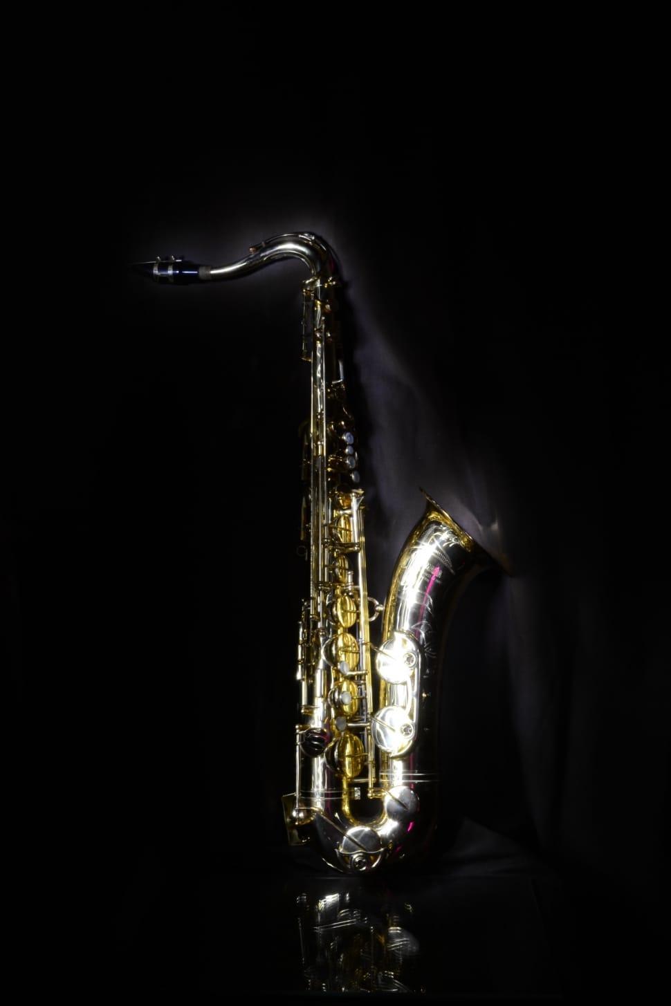 brass saxophone free image