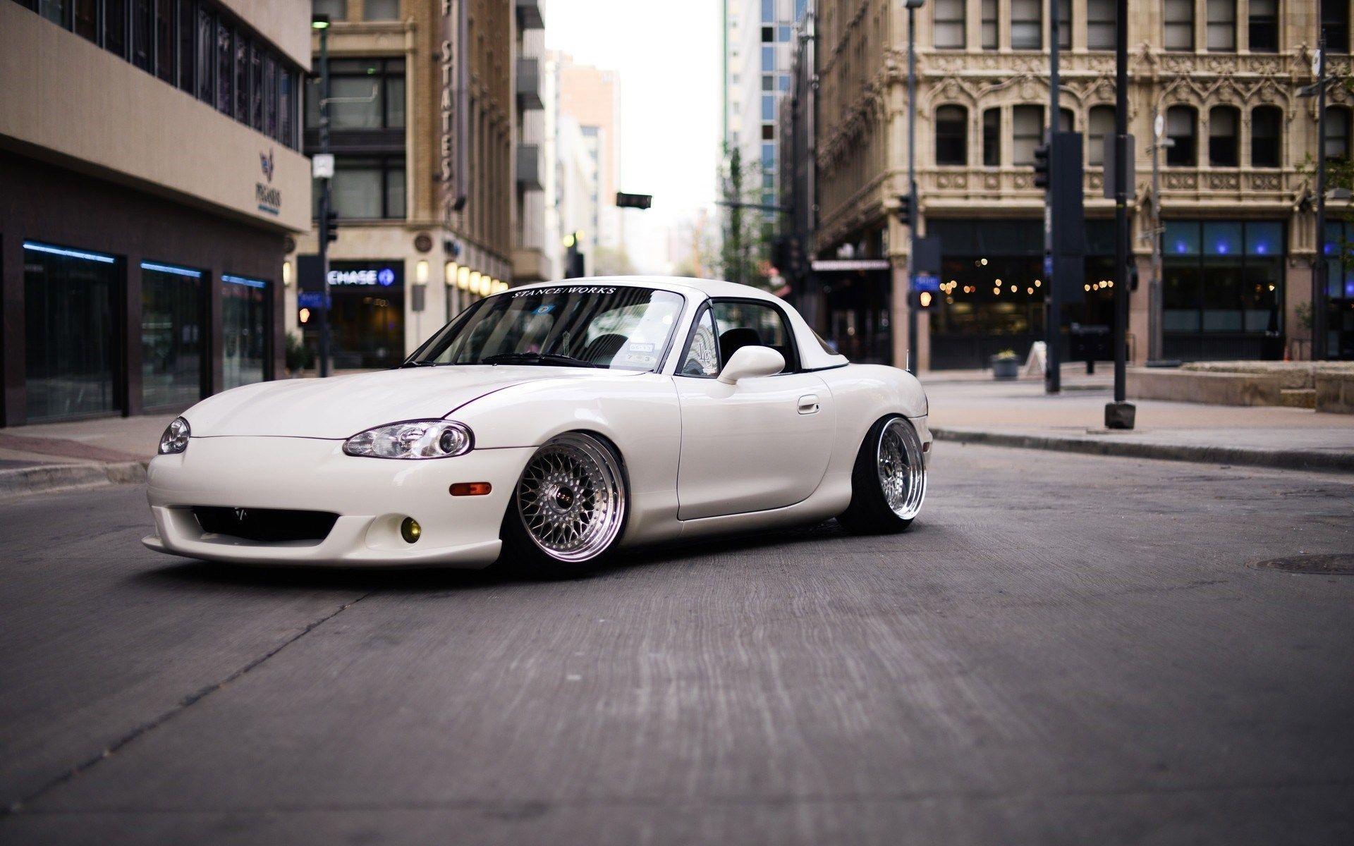 Mazda Miata White Car HD Wallpaper. HD Wallpaper. マツダ