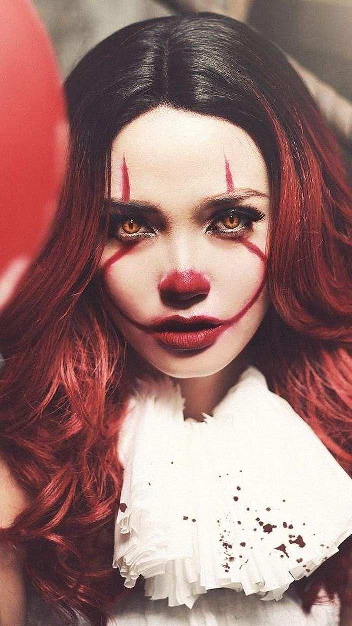 Elizabeth Olsen Joker iPhone Wallpaper