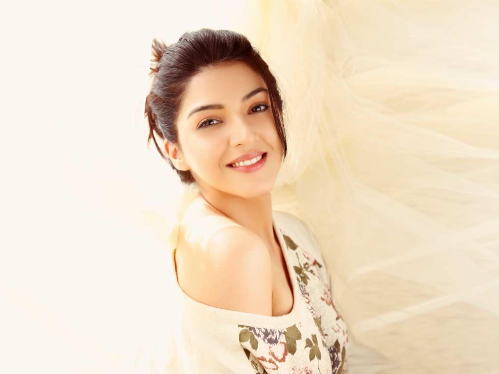 Mehreen Pirzada Wallpaper HD 2019 for Android