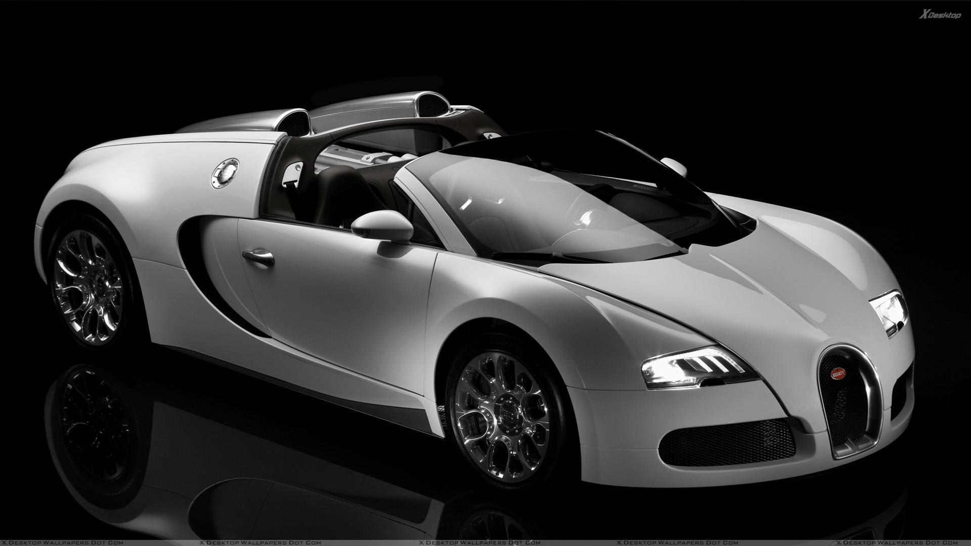 Side Pose Of Bugatti Veyron 16.4 Grand Sport N Black