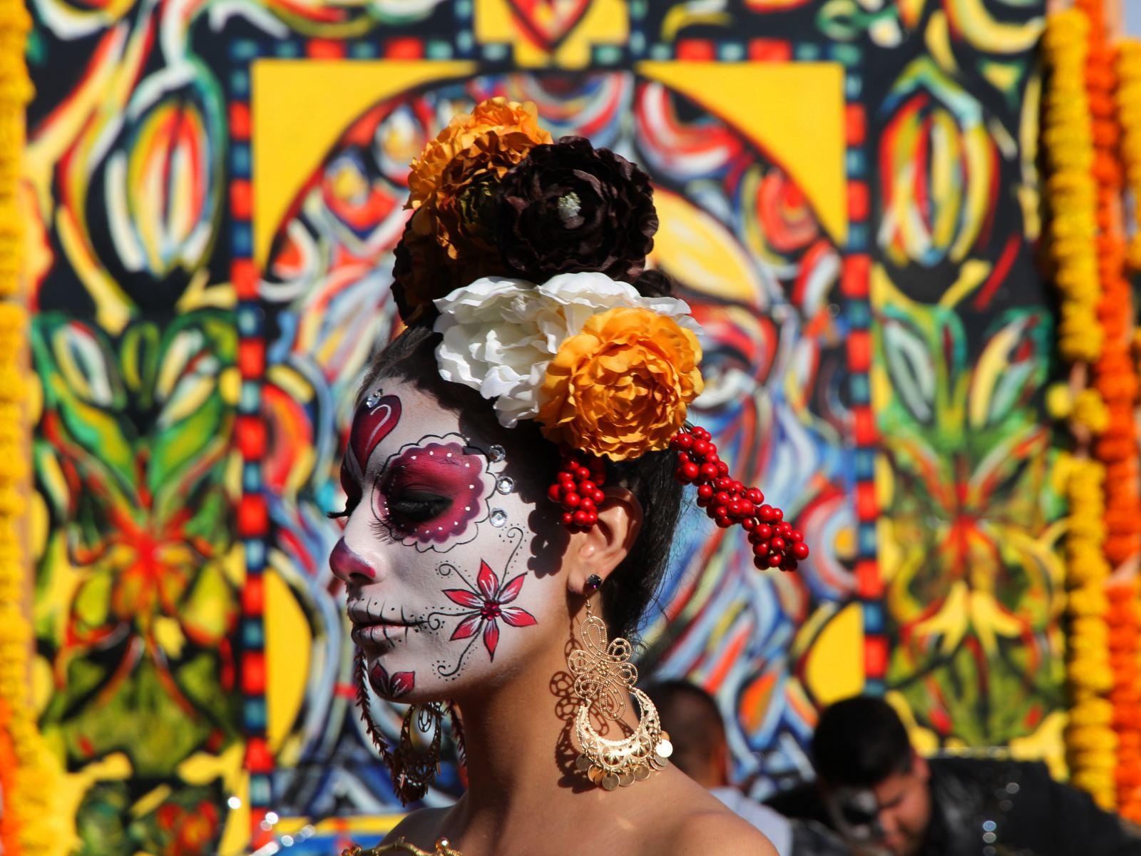 Celebrate Día de los Muertos in Los Angeles. Discover Los