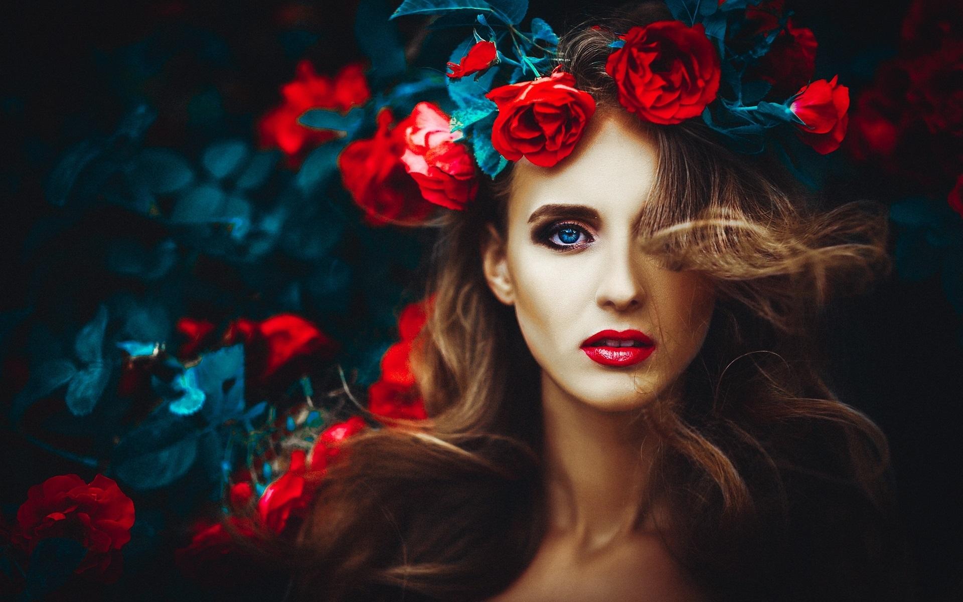 Wallpaper Blue eyes girl, rose flowers, head decoration