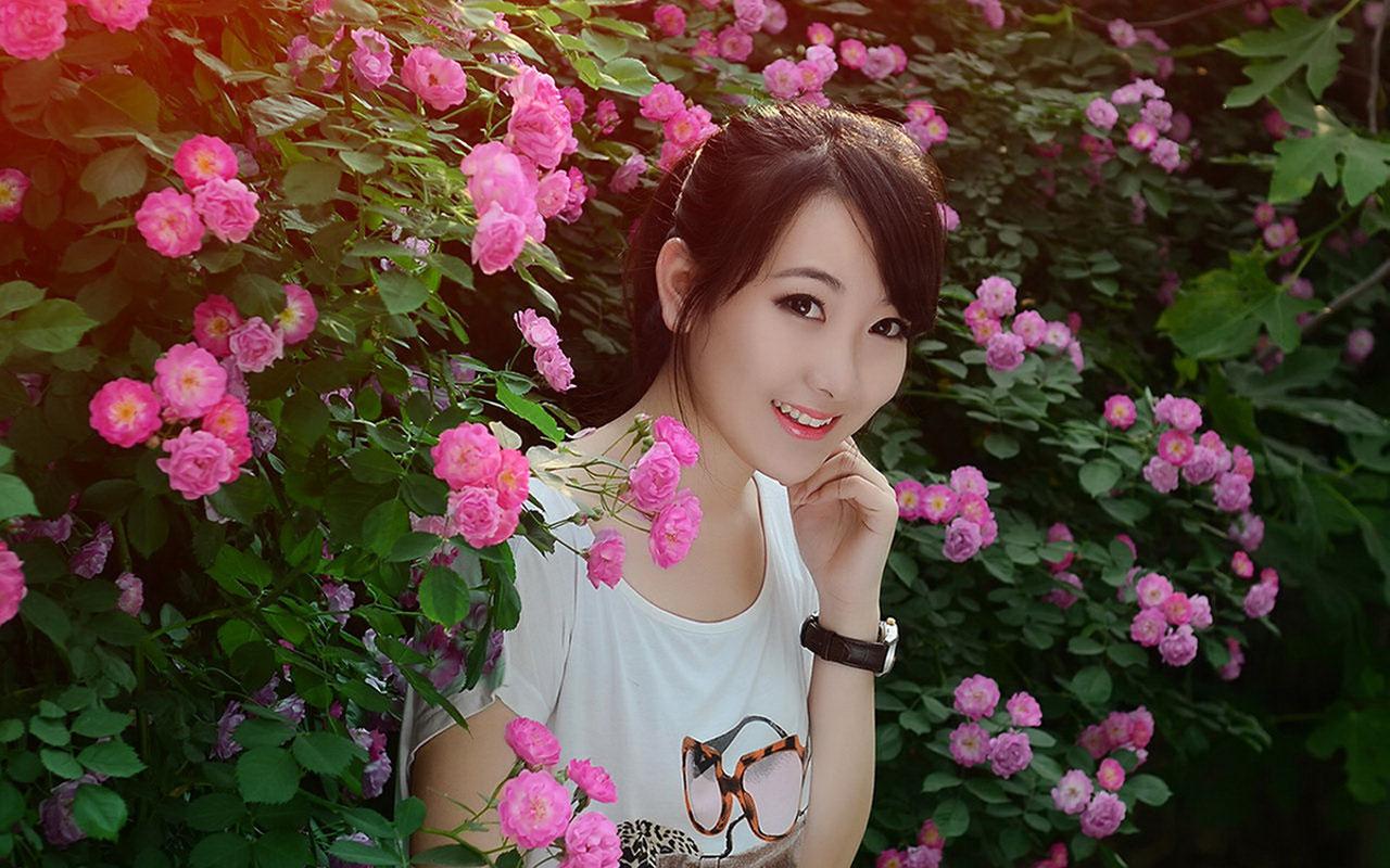 Rose girl HD Wallpaper 8 － Chinese Girls Wallpaper