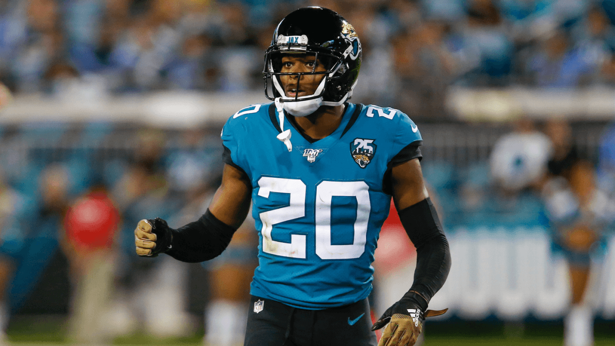 Jaguars trade cornerback Jalen Ramsey to Rams for two first