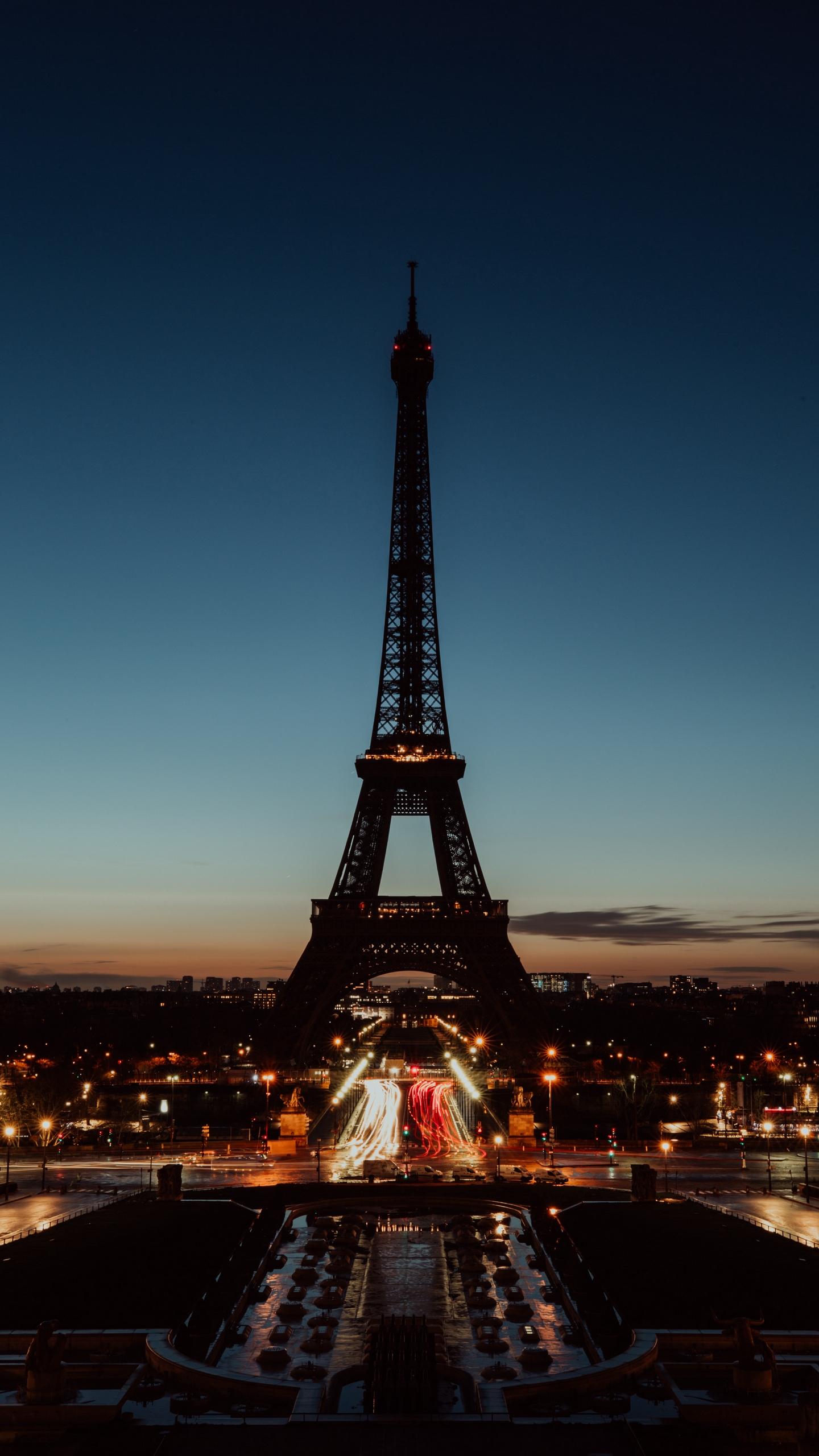 Download wallpaper 1440x2560 eiffel tower, paris, night