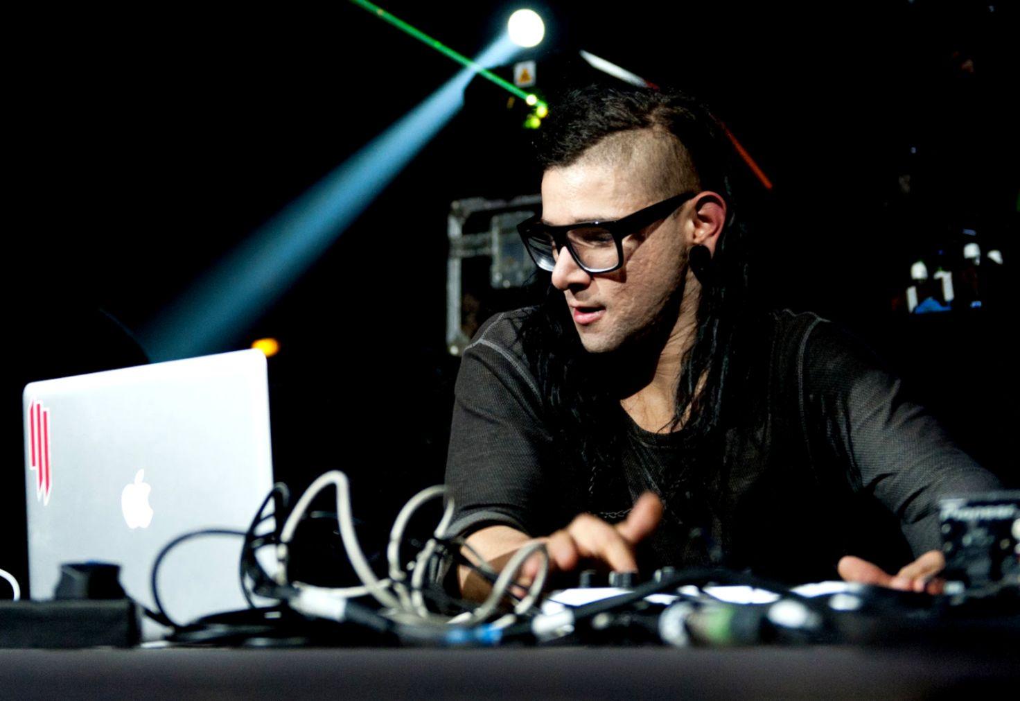 Skrillex Dj HD Background