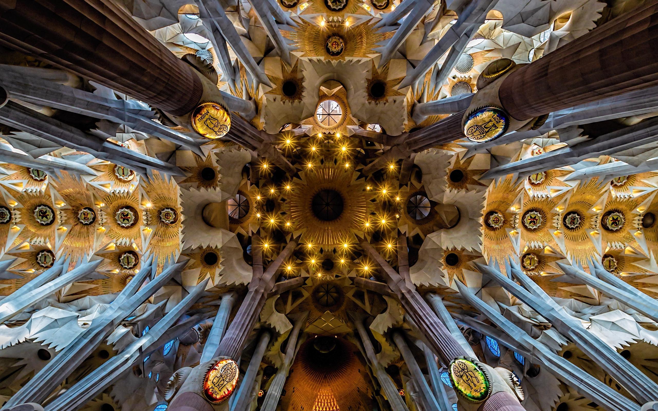 Sagrada Familia Desktop Wallpapers - Wallpaper Cave