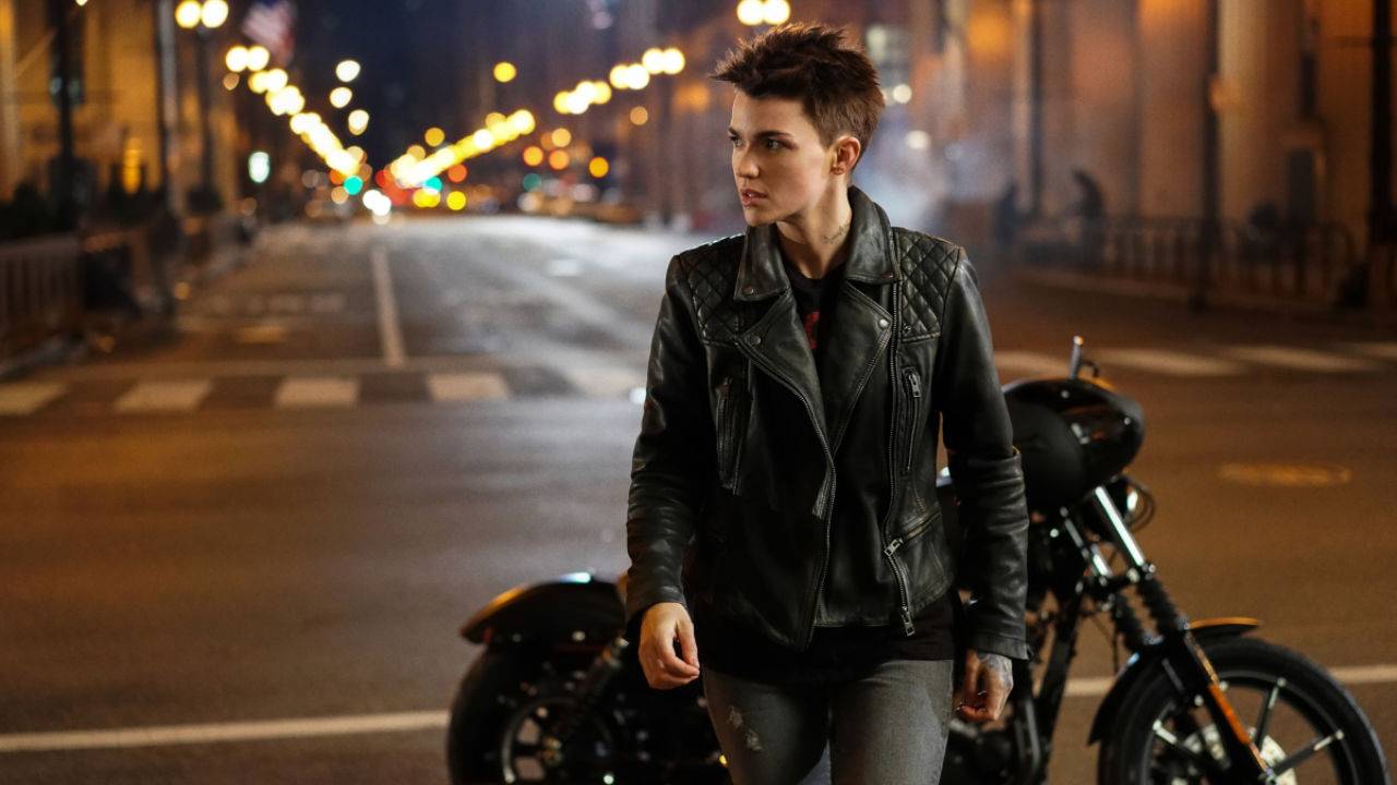 The CW's Batwoman trailer arrives with release date and plot