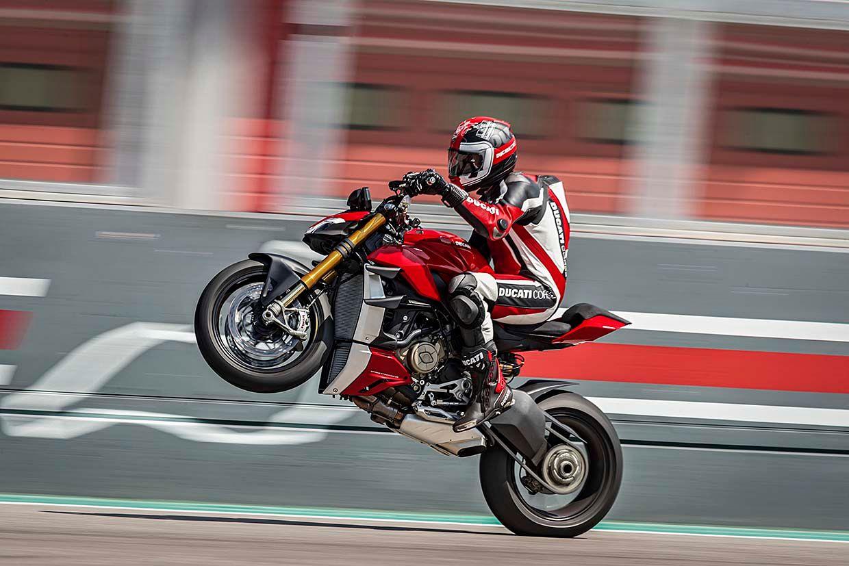 Ducati Streetfighter V4 First Look and Specs