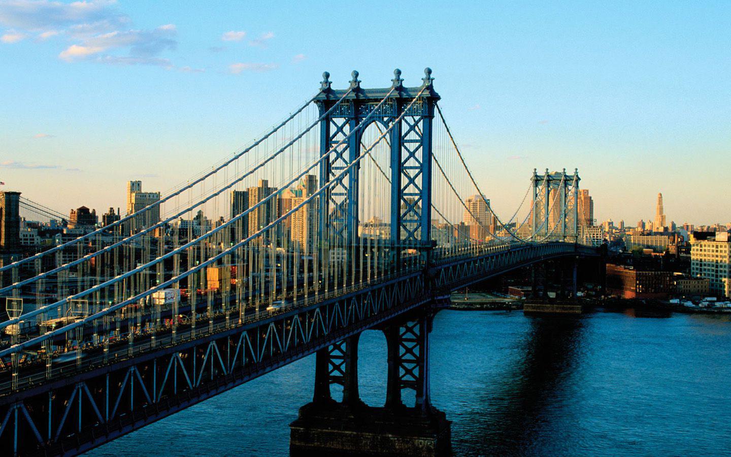 Bridge in New York wallpaper