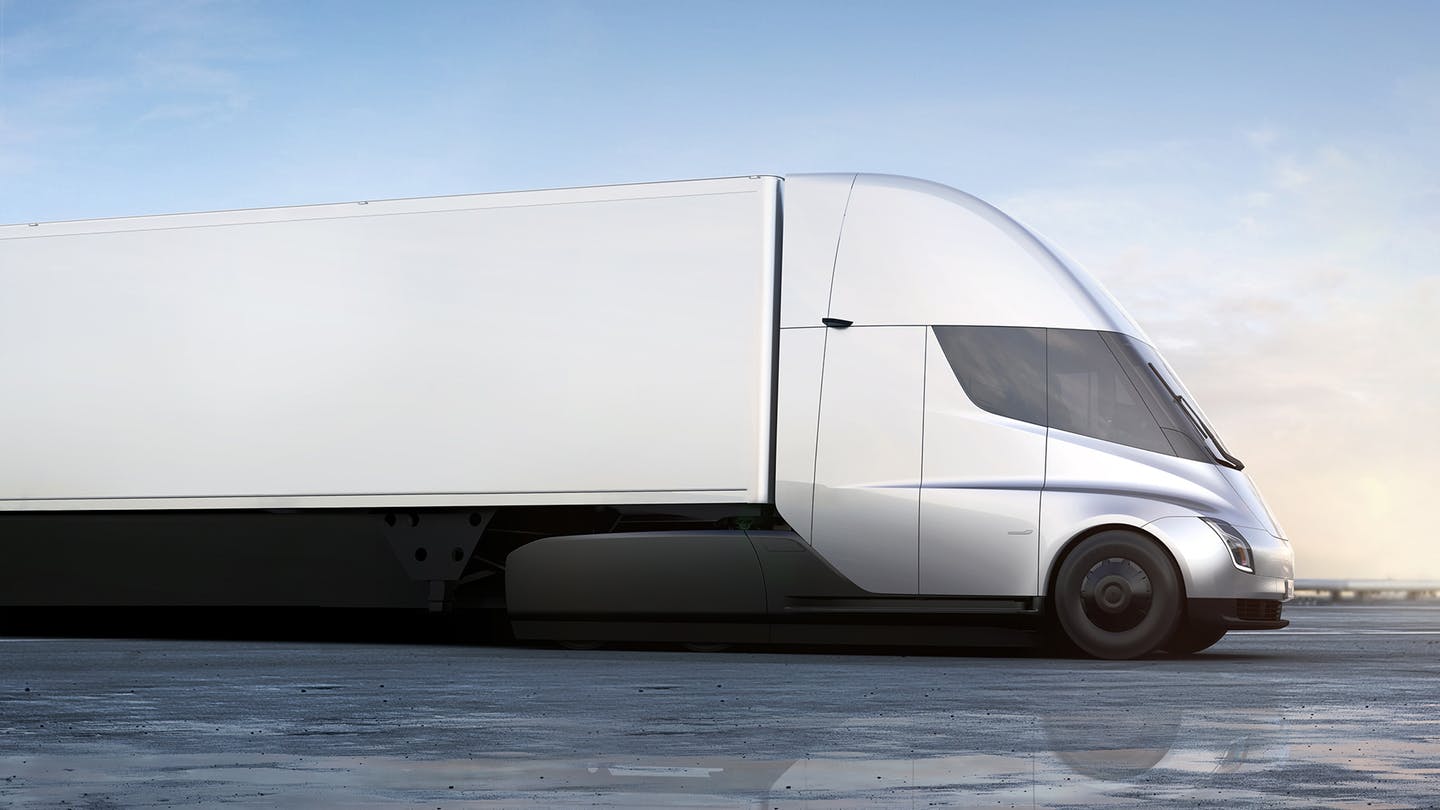 Here Is The 500 Mile, 000 Pound, All Electric Tesla Semi