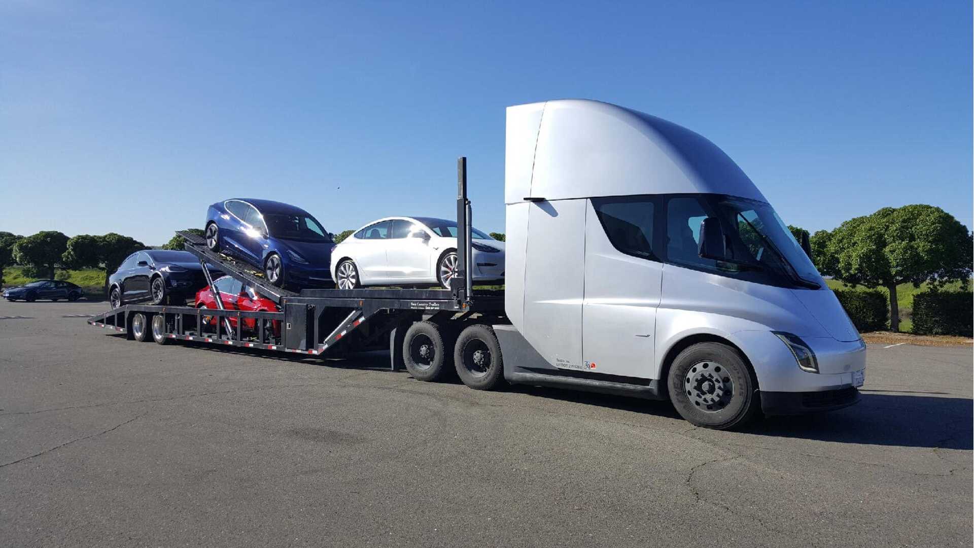 UPDATE: Perfect Way For Deliveries: Tesla Model 3 By Tesla