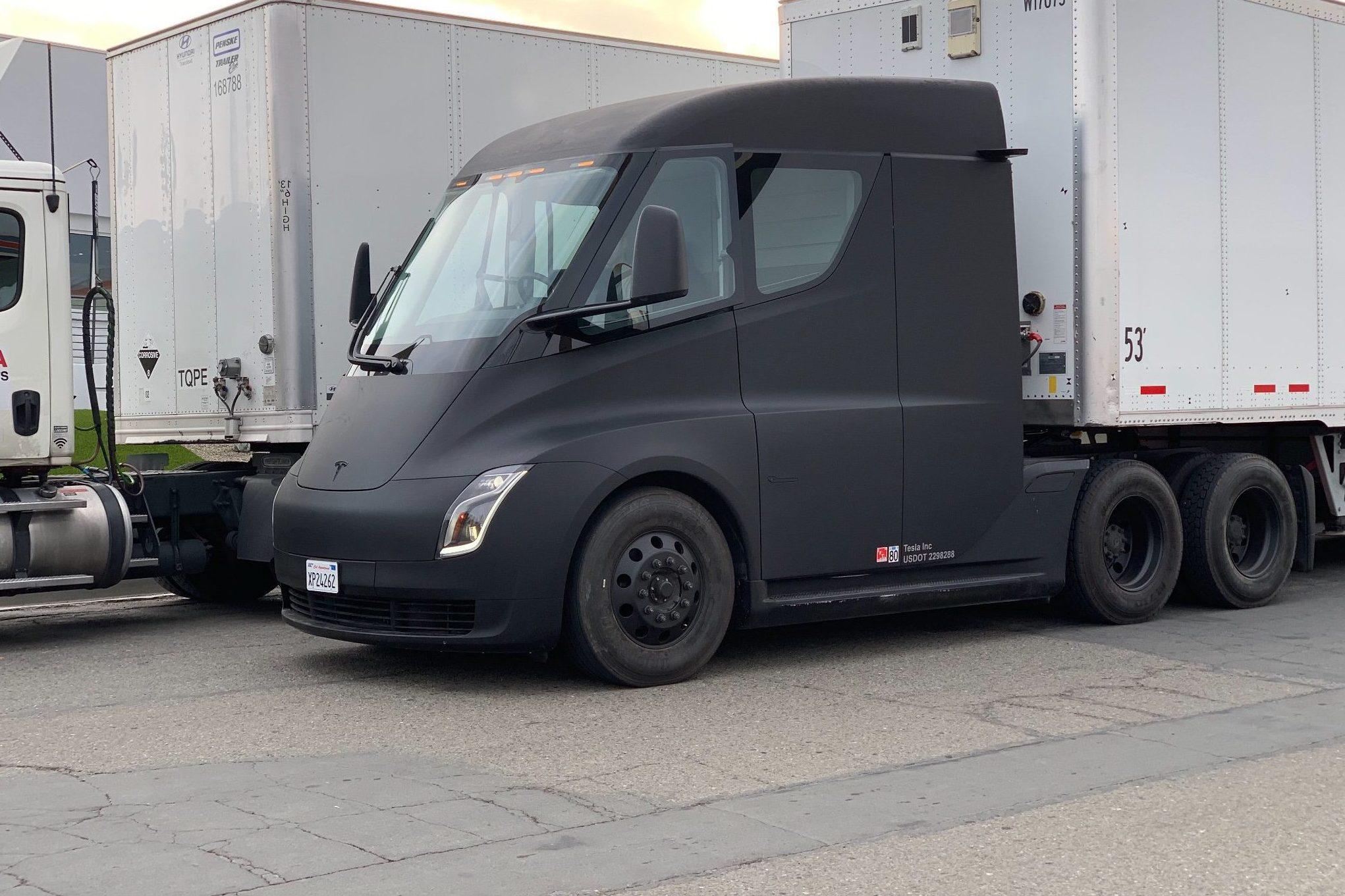 Tesla's matte black Semi prototype makes rare appearance