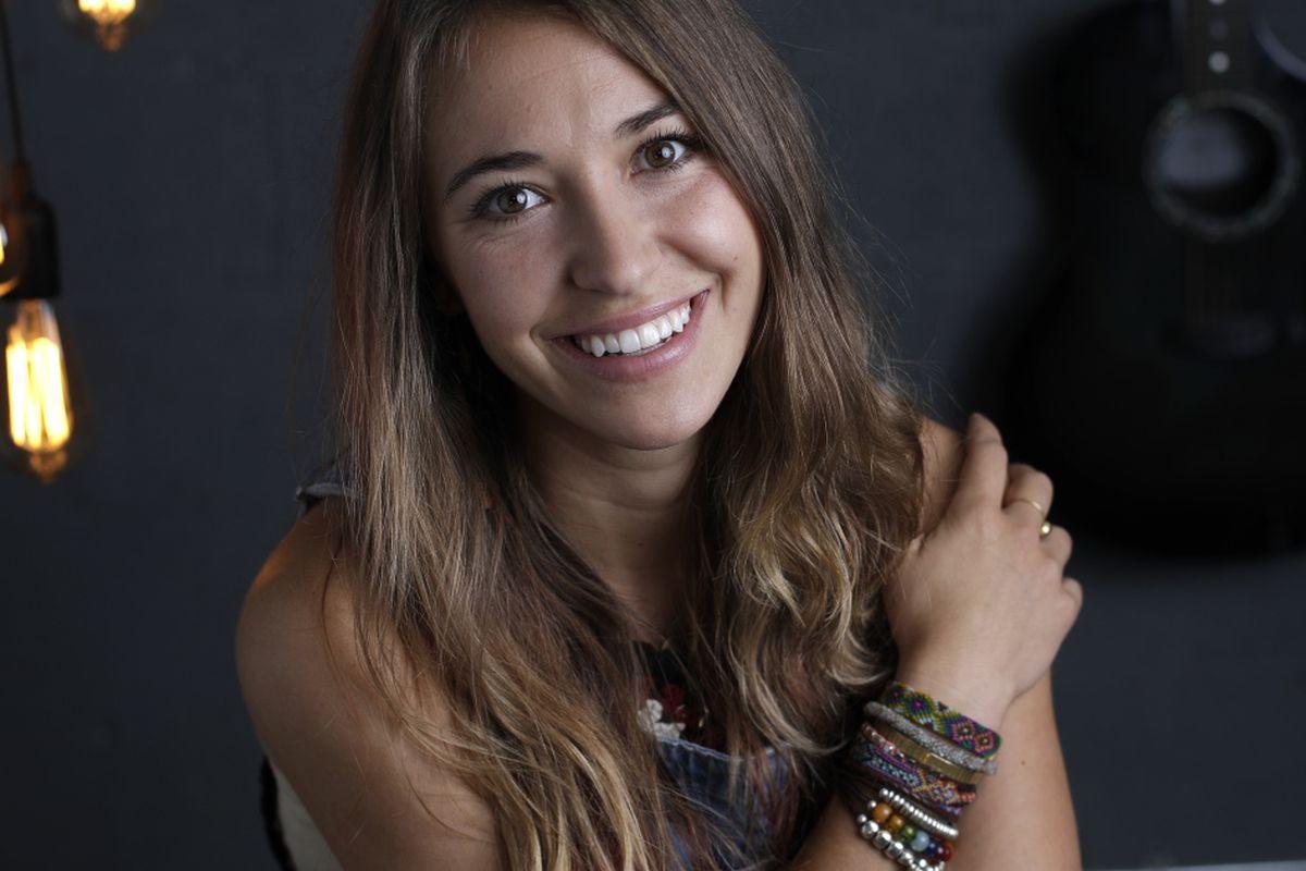 Lauren daigle reddit