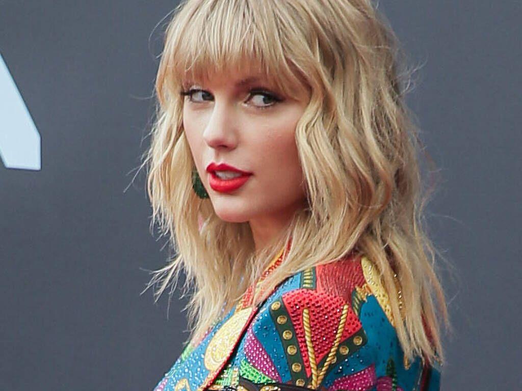 Taylor Swift and Billie Eilish win big at MTV Europe Music