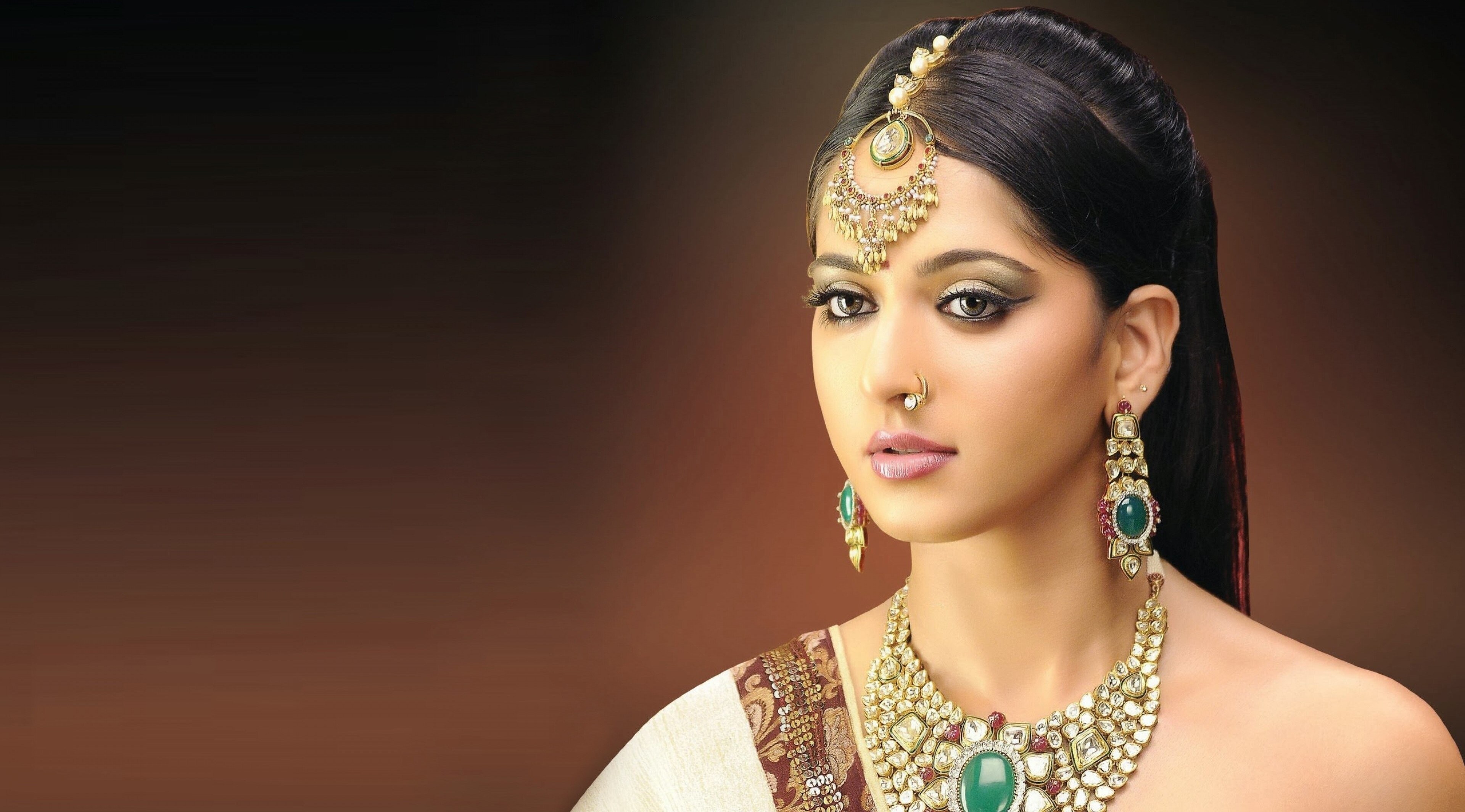 3840x2130 anushka shetty 4k wallpaper for desktop