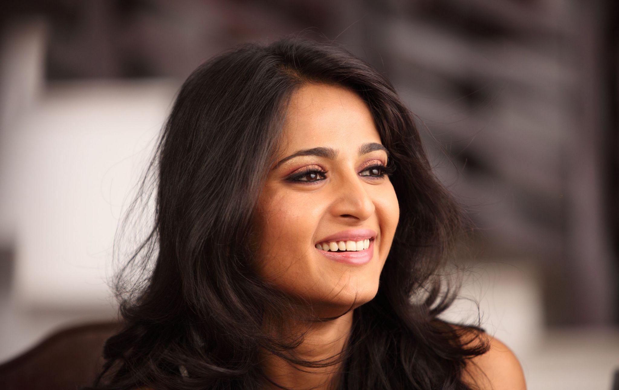 Anushka Shetty Wallpaper