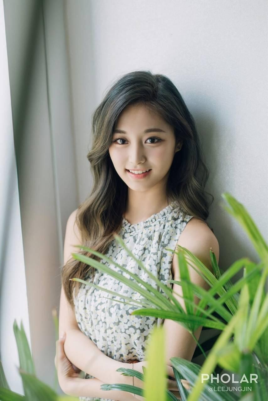 Tzuyu Twice Wallpaper