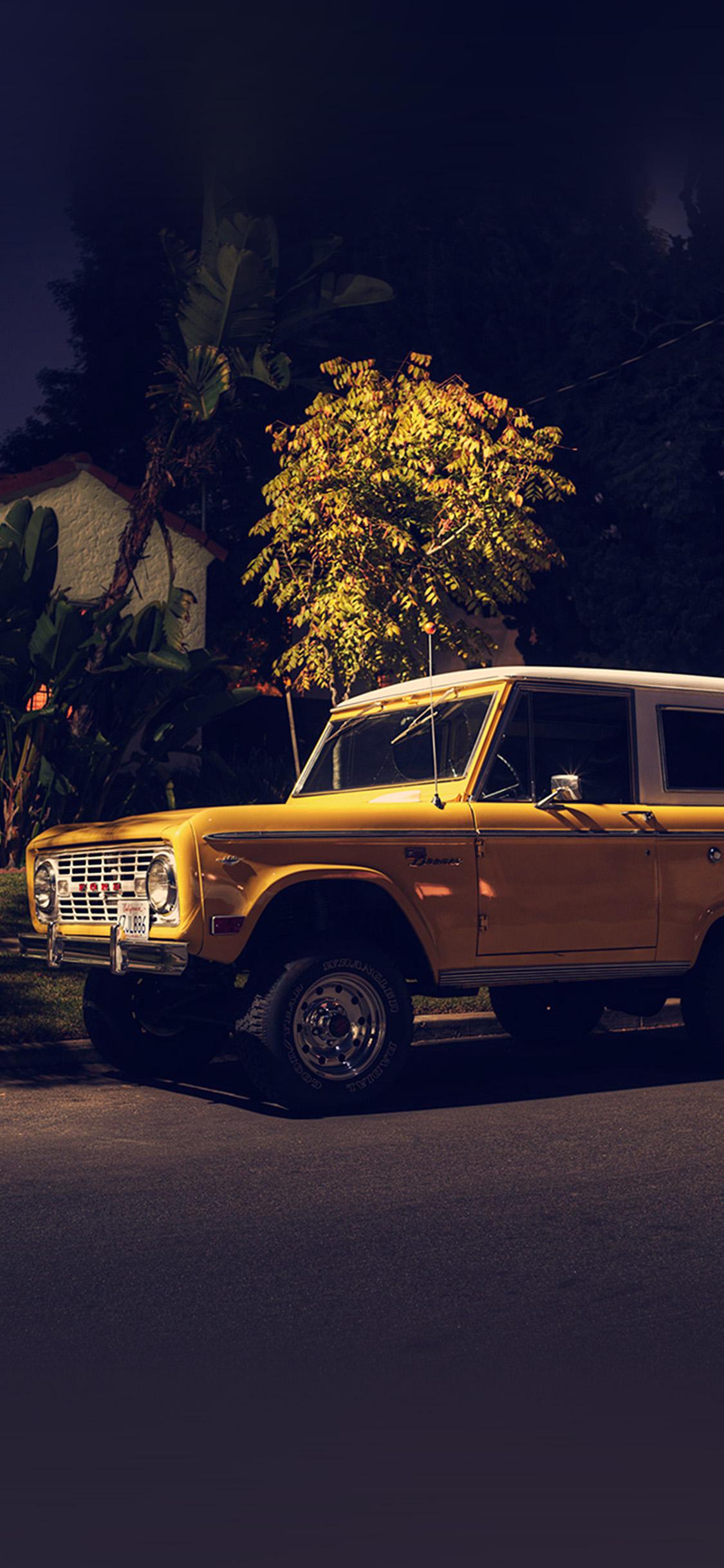 iPhone wallpaper. car jeep night