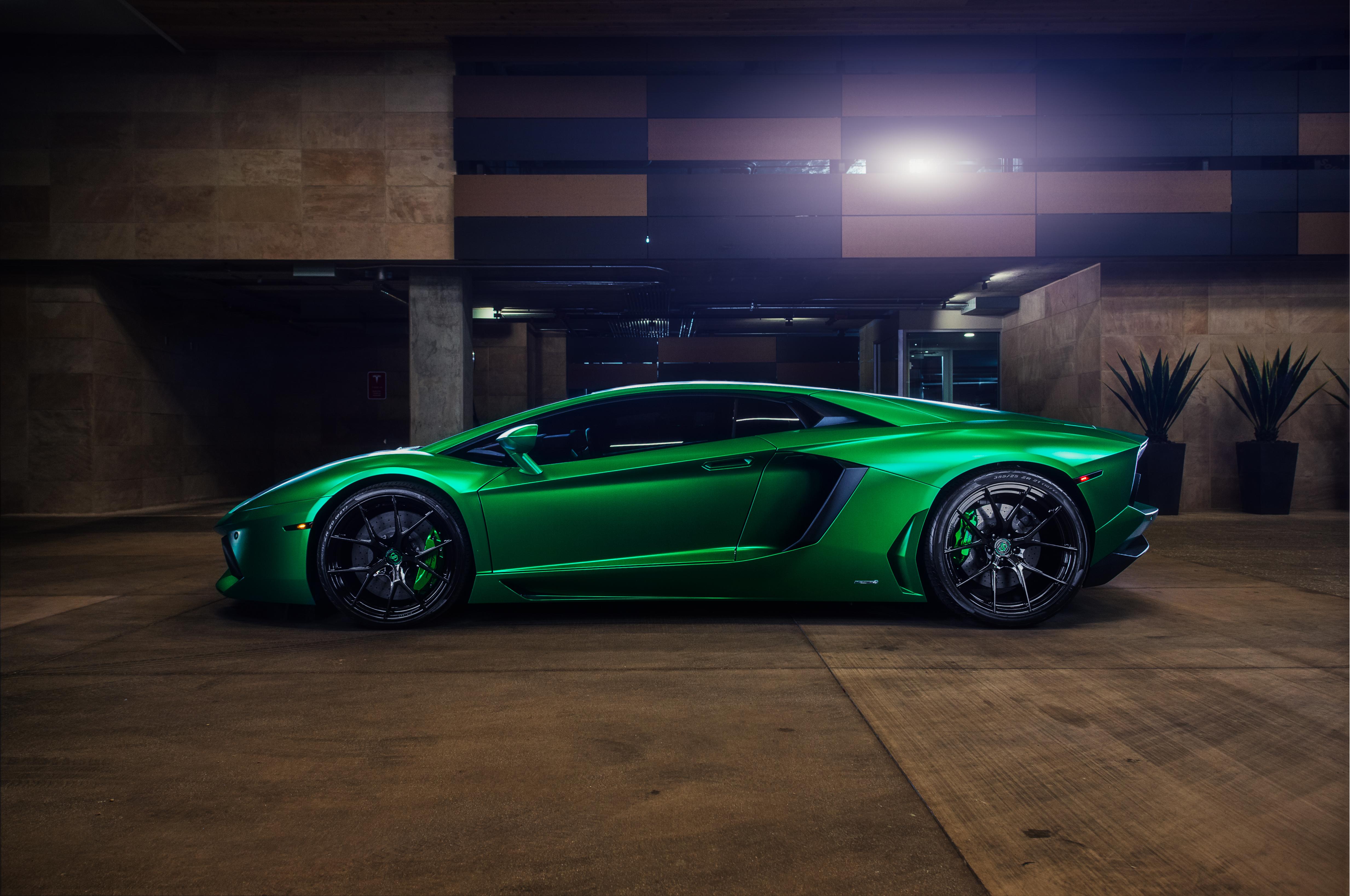 Lamborghini Aventador Green 4K Wallpaper. HD Car