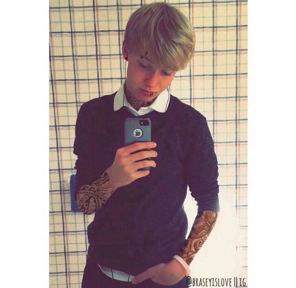 Sam, HD Wallpaper & background Download