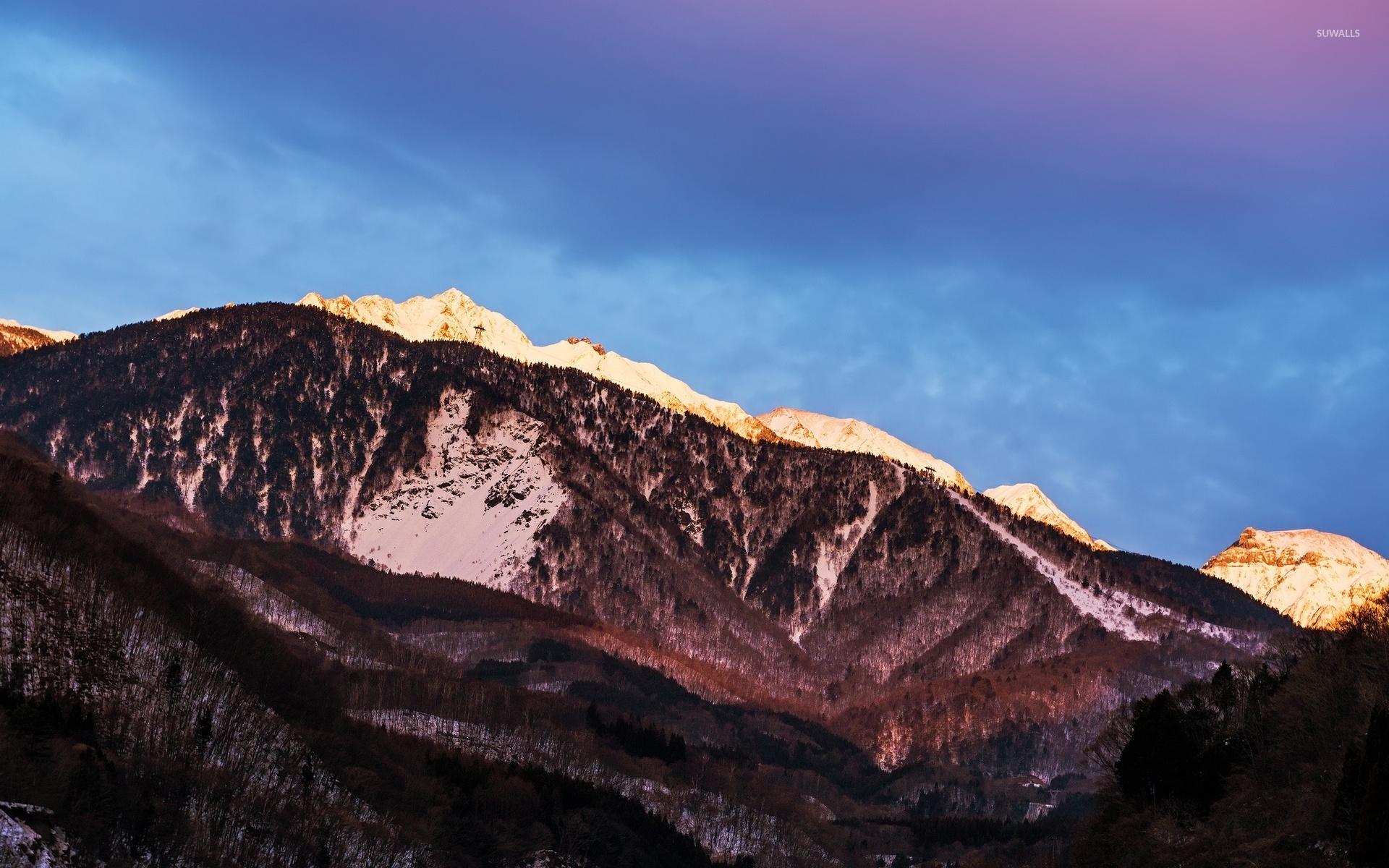 Purple sky above the mountains [2] wallpaper