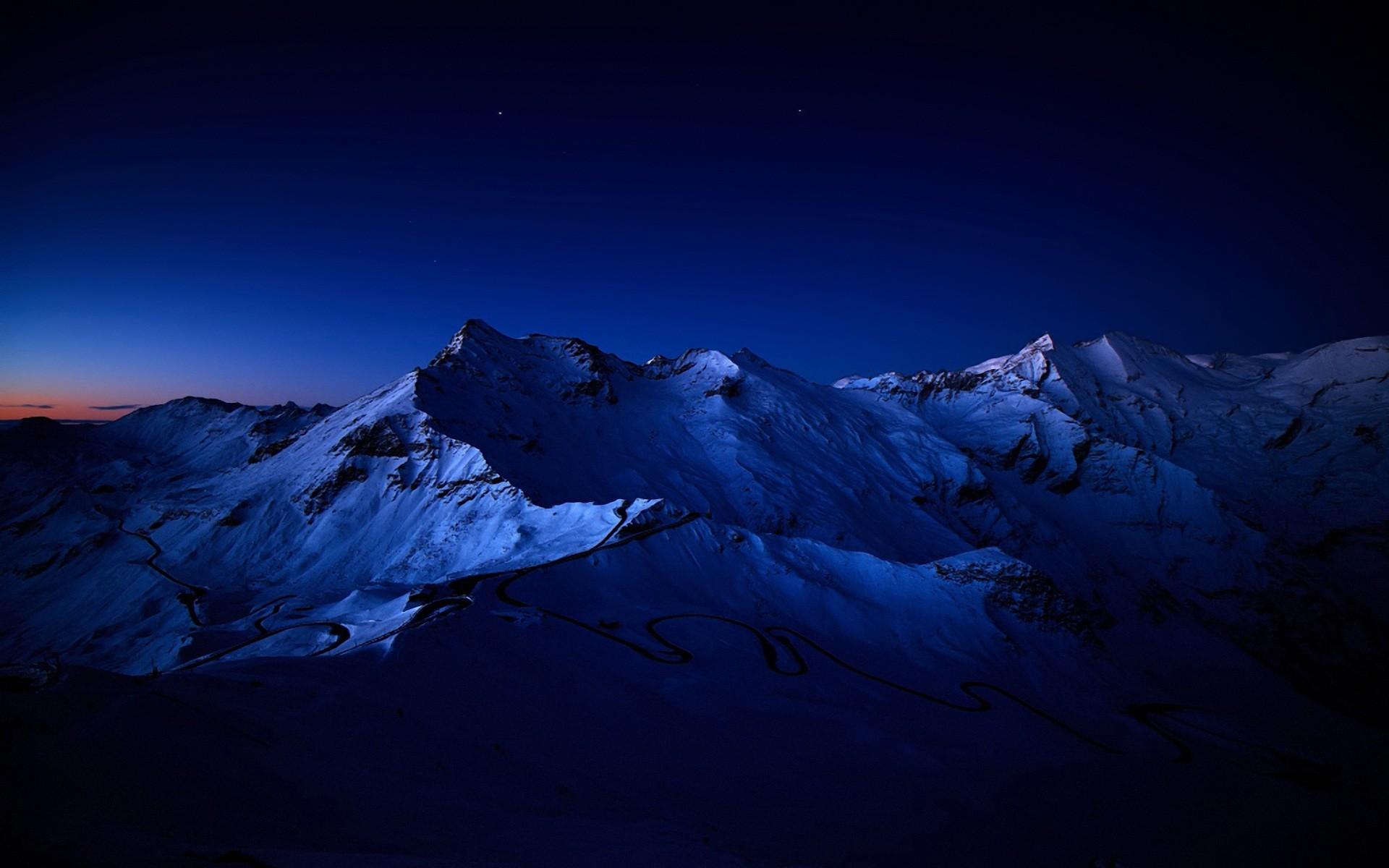 Mountain Night Wallpaper