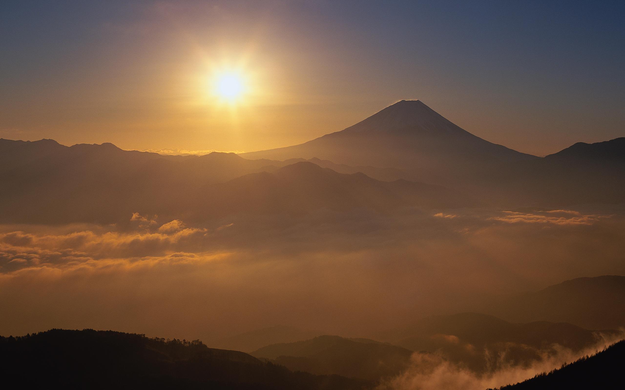 sunrise 4K wallpaper for your desktop or mobile screen free