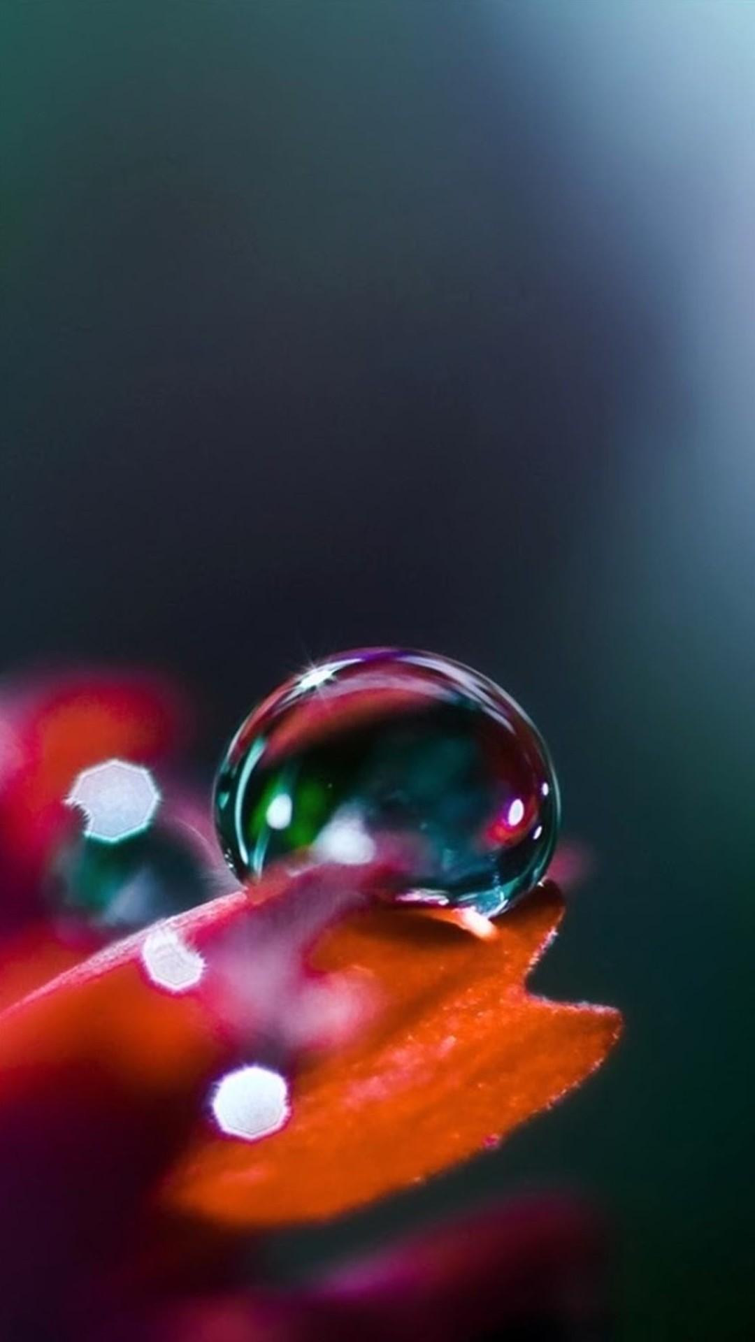 Water Drop HD Wallpaper