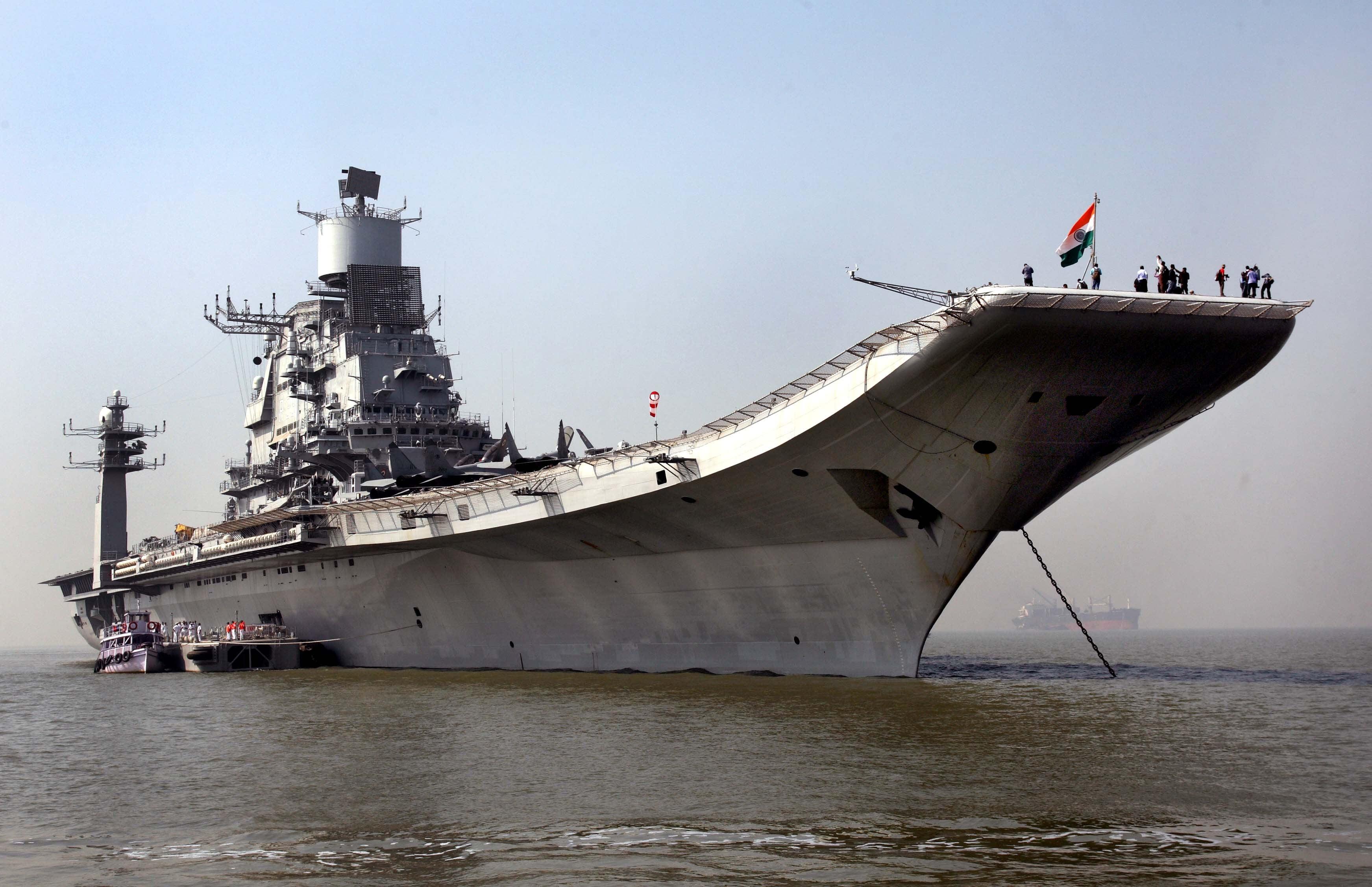 Gray Ship Carrier, INS Vikramaditya, Aircraft Carrier, Warship, Indian Navy HD Wallpaper