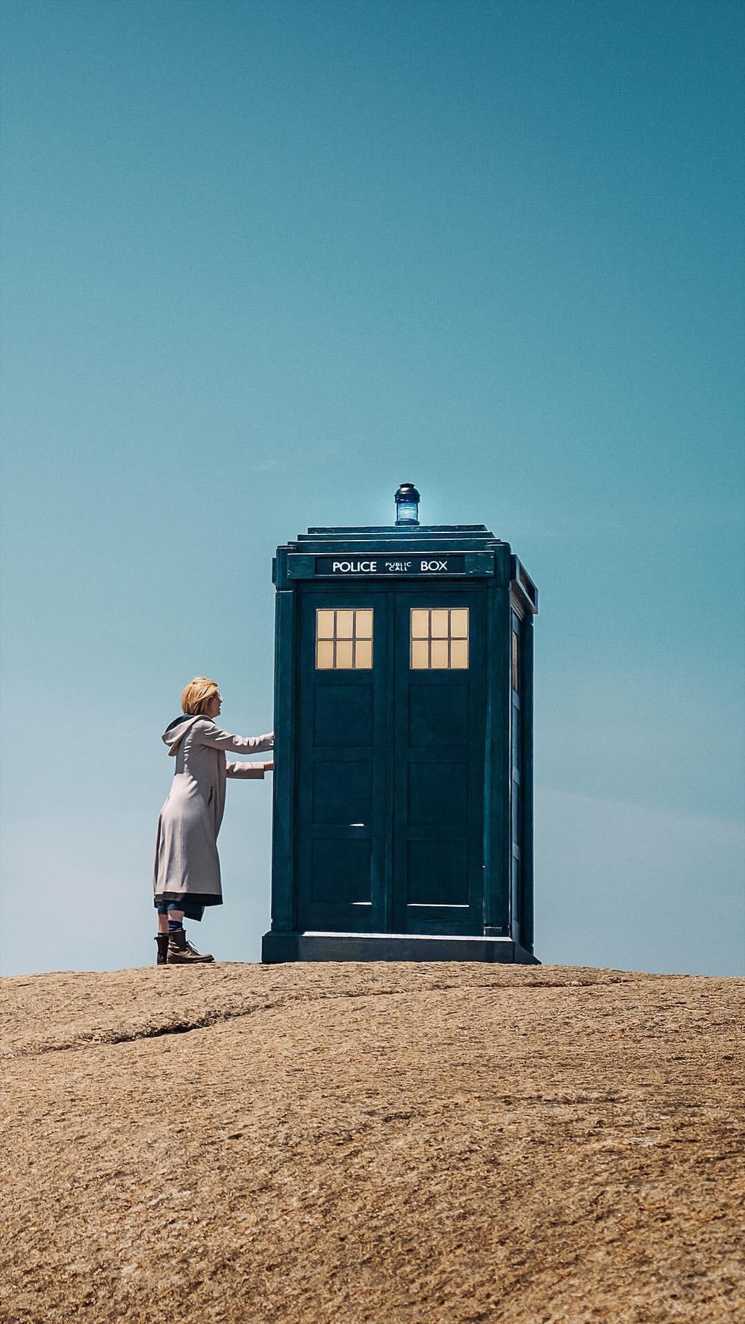 NEW: Doctor Who Instagram smart phone wallpaper released