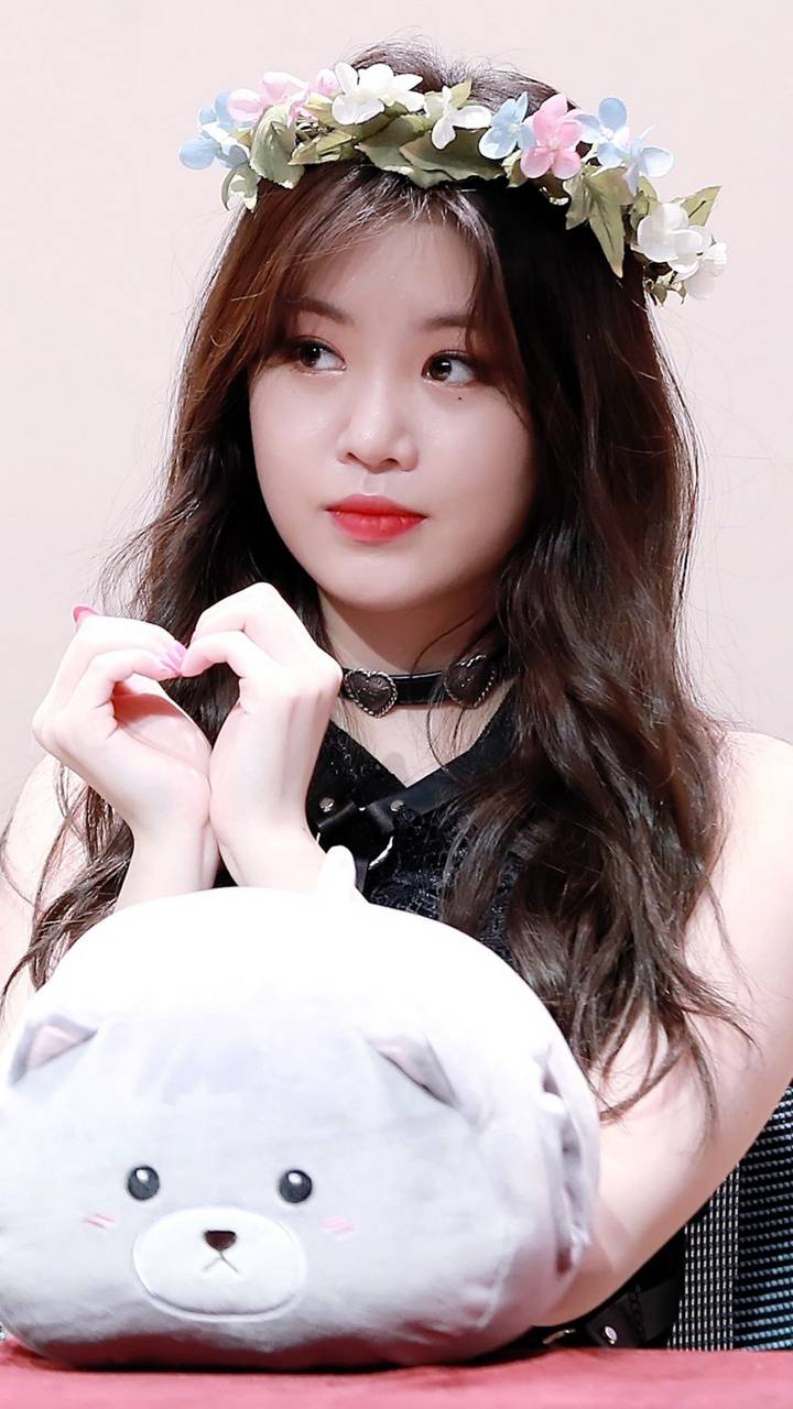 G I DLE Soojin Wallpaper