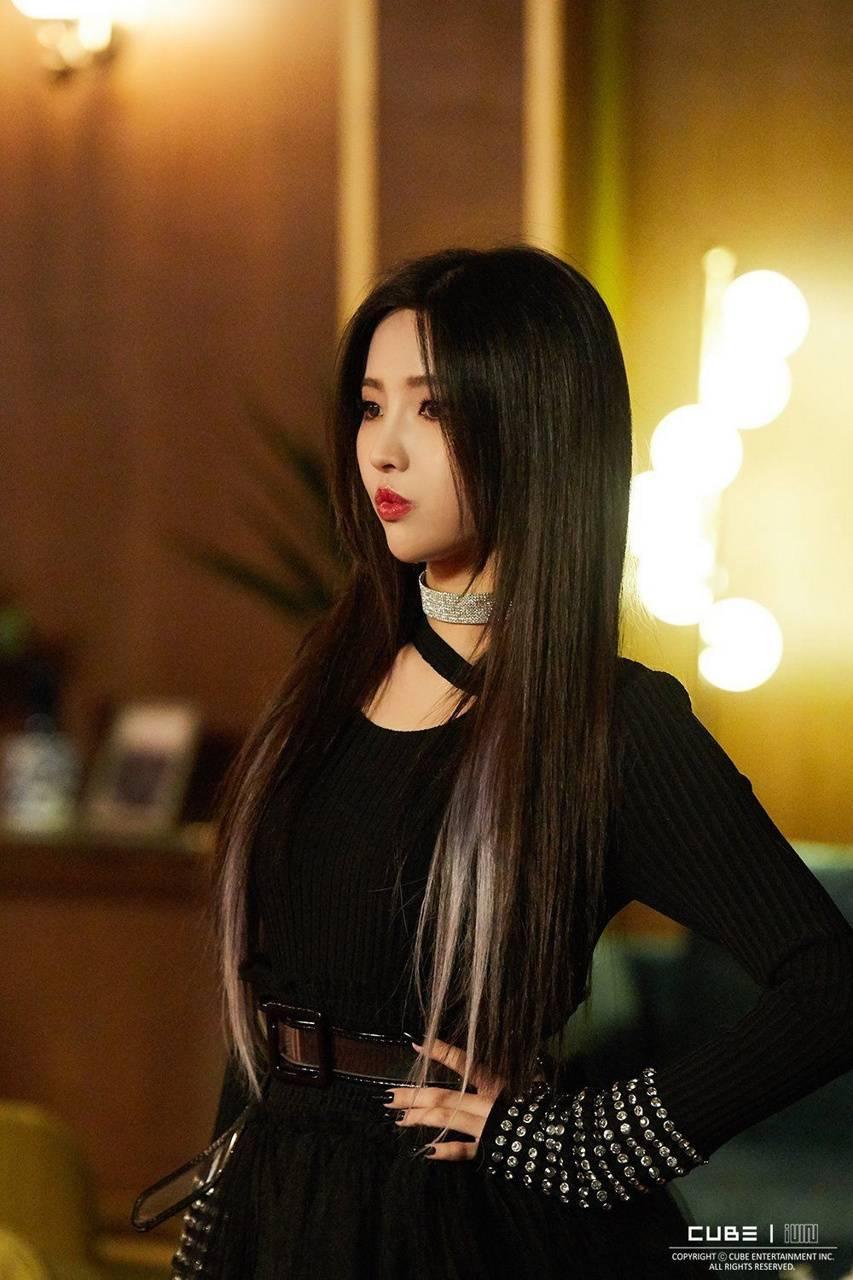 Gidle Soyeon wallpaper