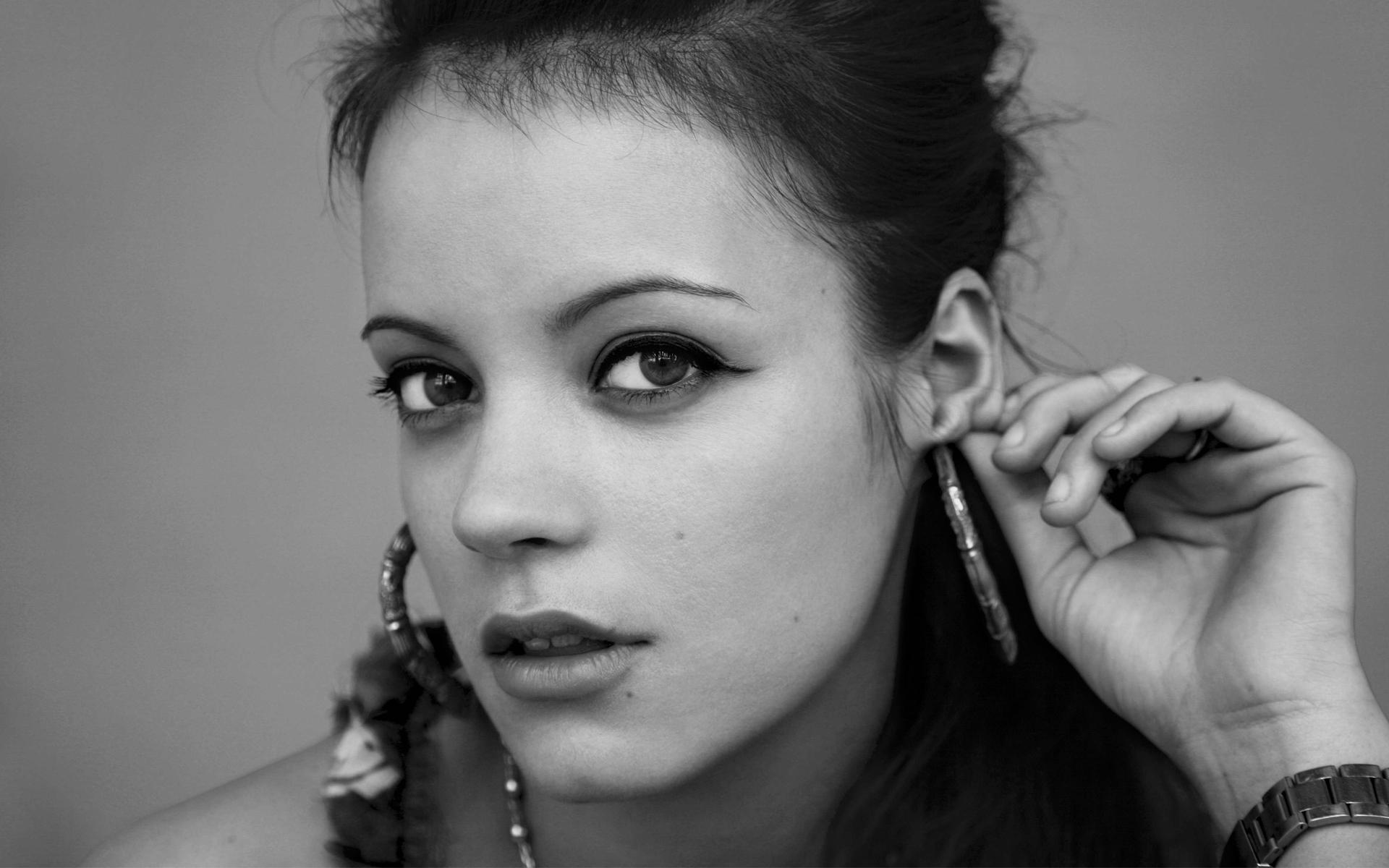 HD Lily Allen Wallpaper