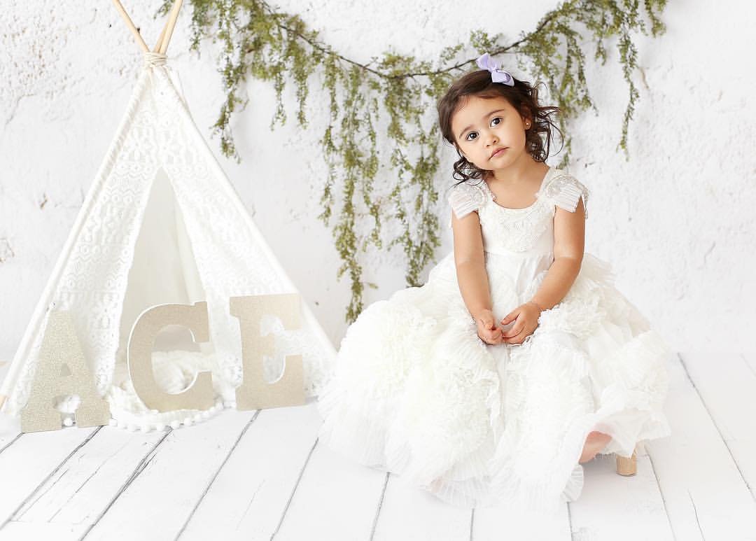 Elle Lively McBroom Photo & Videos