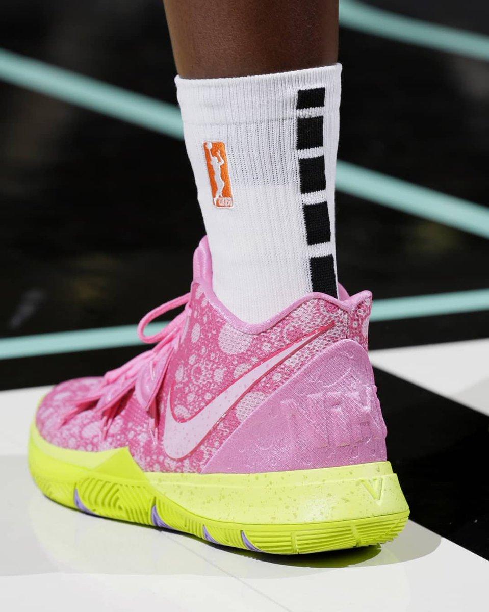 707b79df kyrie irving rocks a new pe colorway of the nike kyrie 5