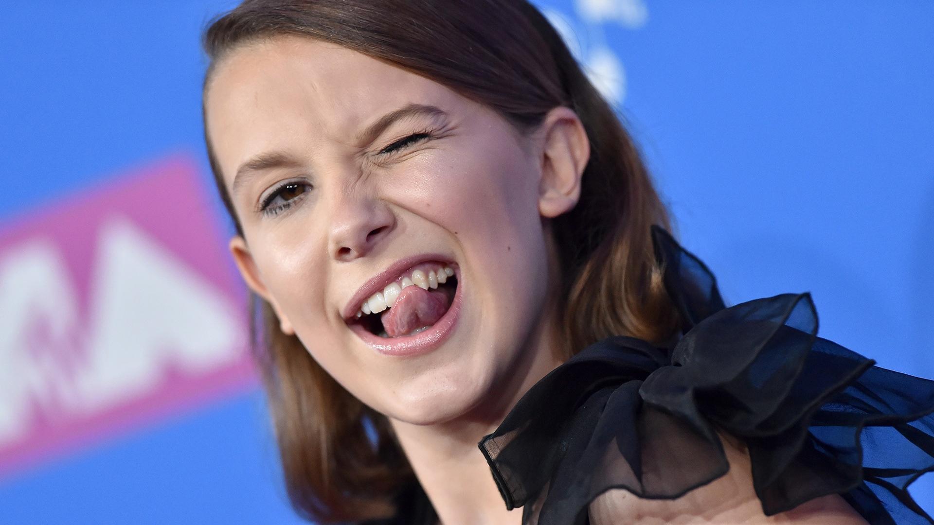 millie bobby brown smiling wallpapers wallpaper cave on millie bobby brown smiling wallpapers