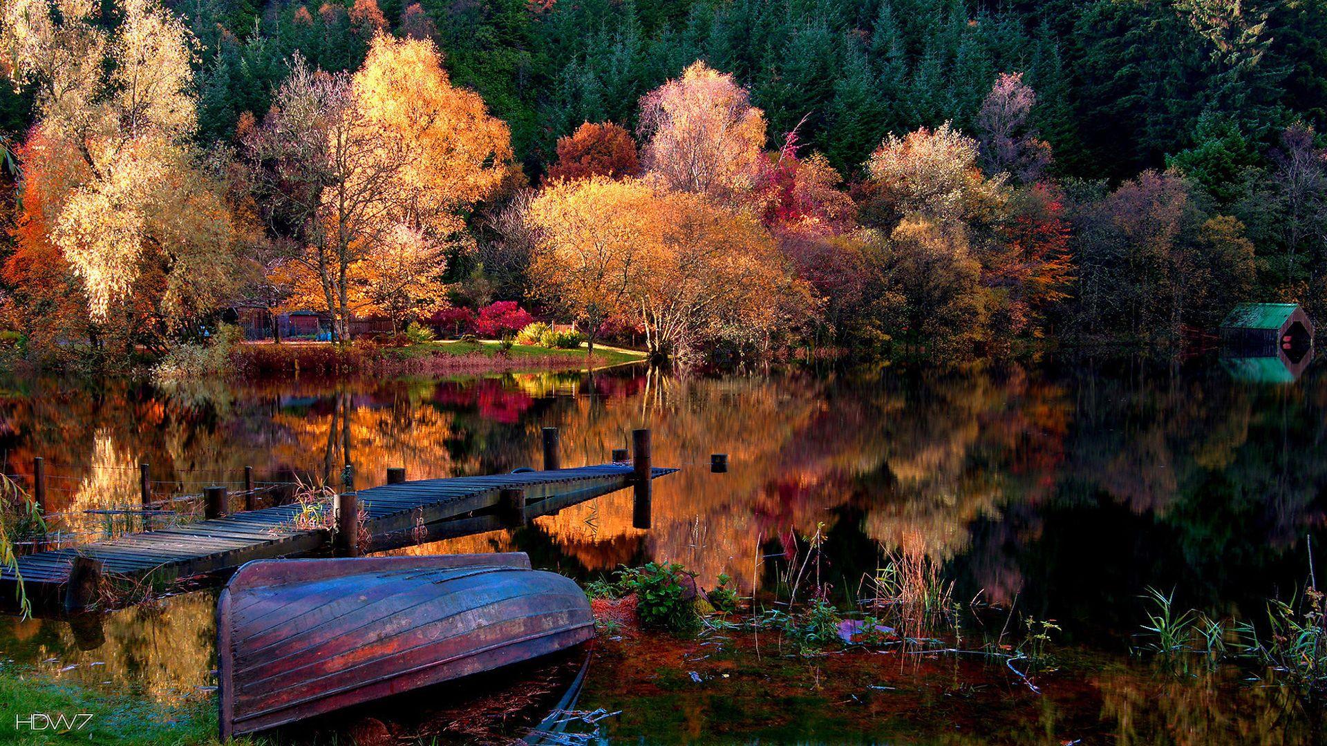 Autumn Lake Wallpaper