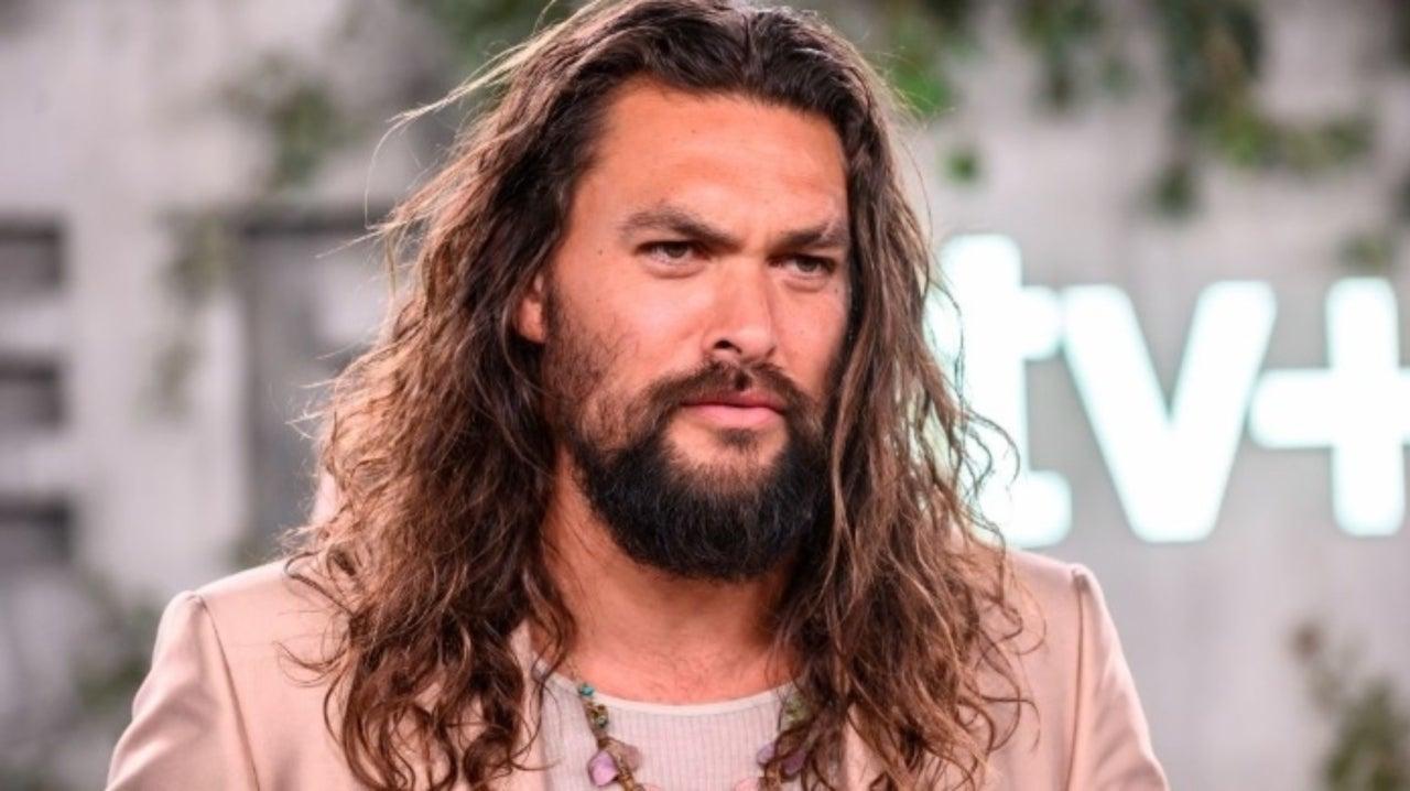 Watch Jason Momoa Let a Bear Eat a Cookie From His Mouth