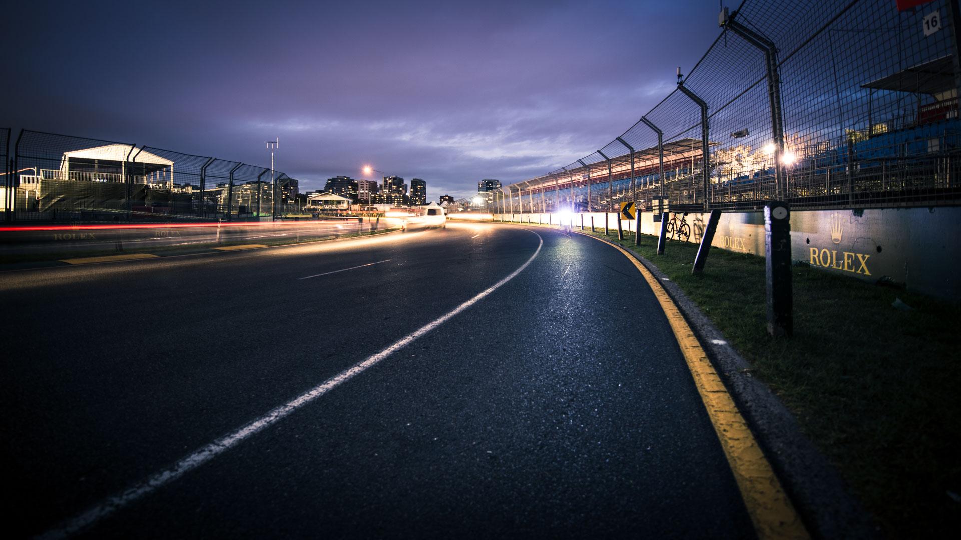 Three steps to shoot light trails Travel & Photography