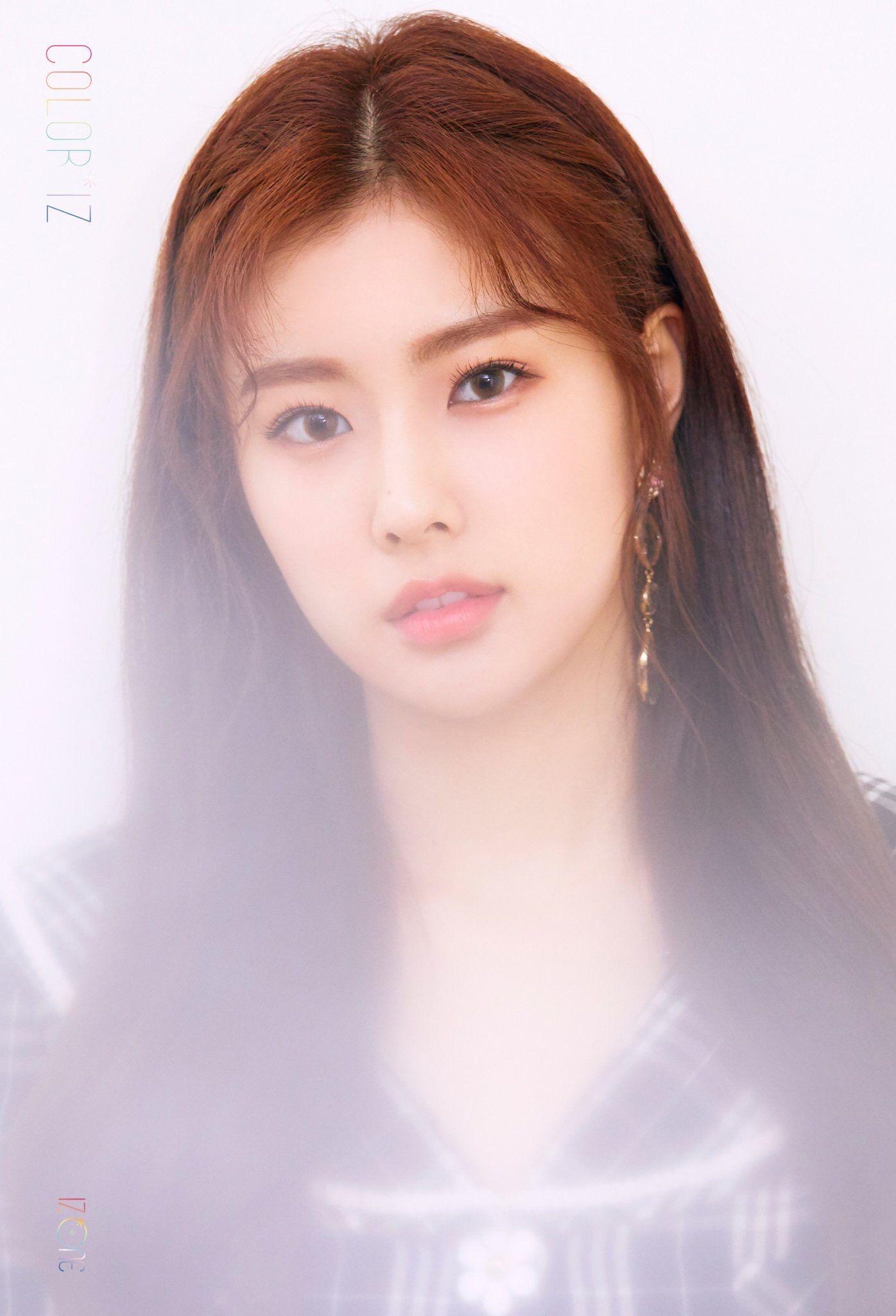 IZ*ONE KANG HYEWON. IZ*ONE. Chaeyeon, Mini albums