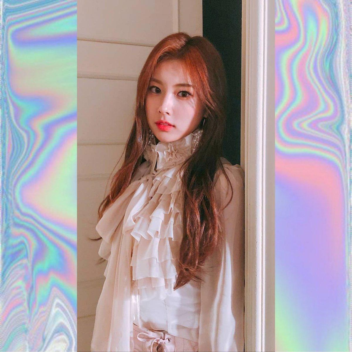 IZONEhyewon