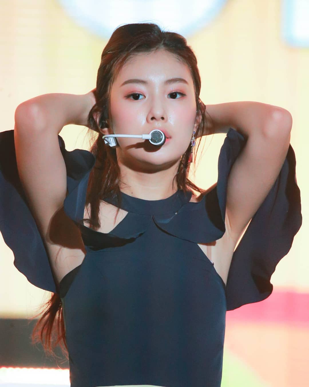 Explore hashtag #Kpopdol Photo & Videos