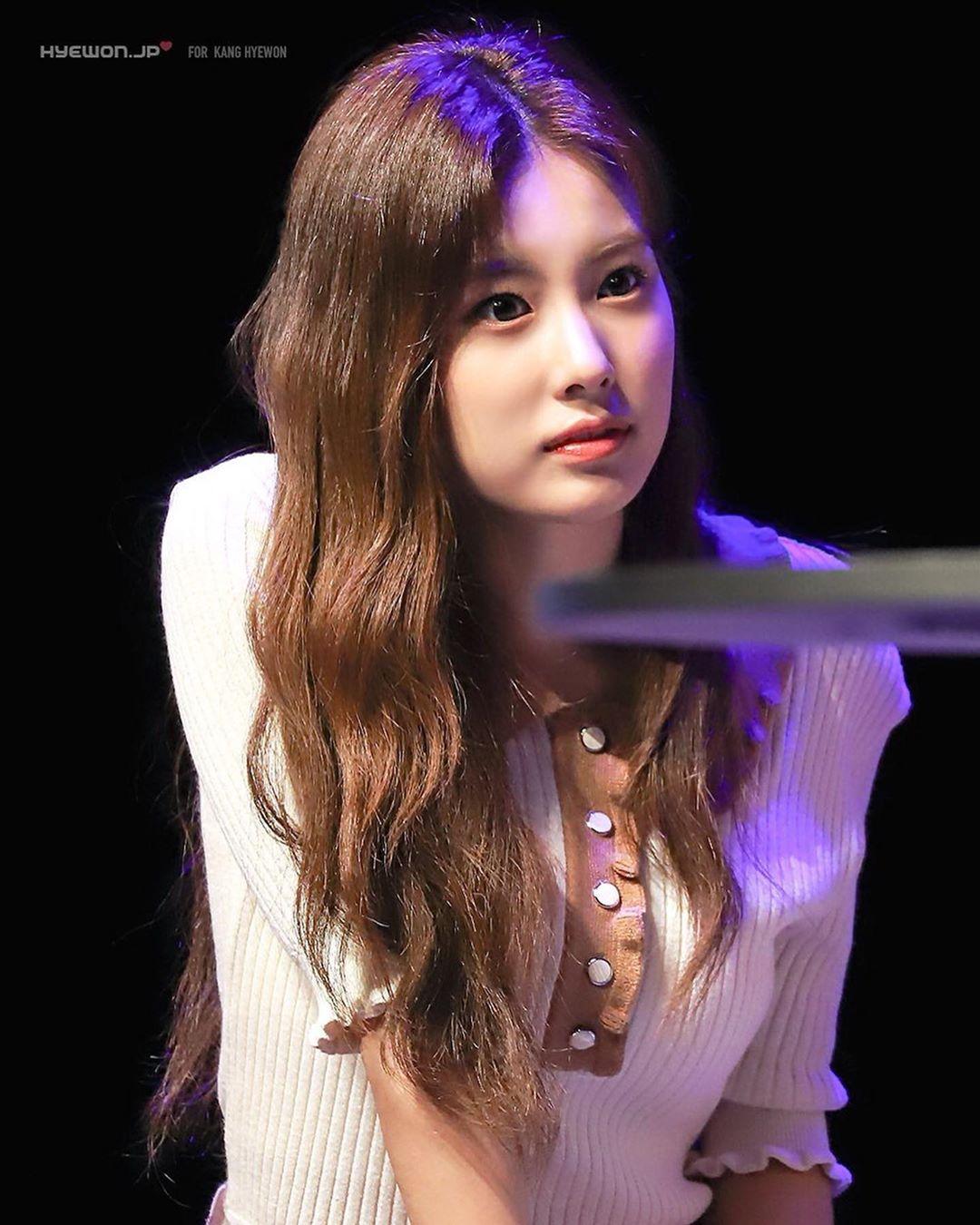 2Won Instagram Photo and Videos