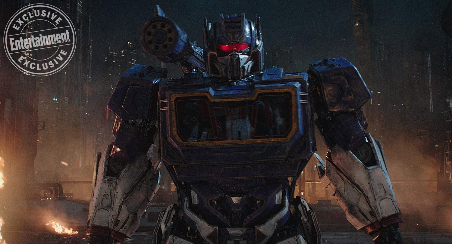 Check out stills of G1 Transformers in Bumblebee's Fall of Cybertron scene