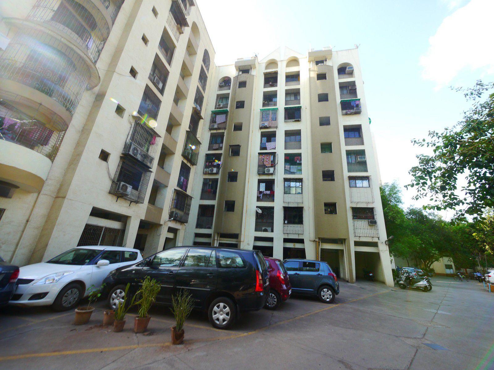 Law unclear, buyers struggle with parking