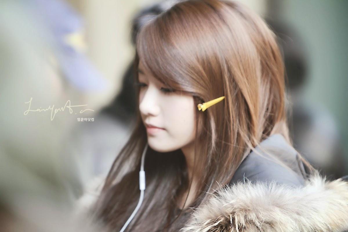 Cute Girl Wallpaper
